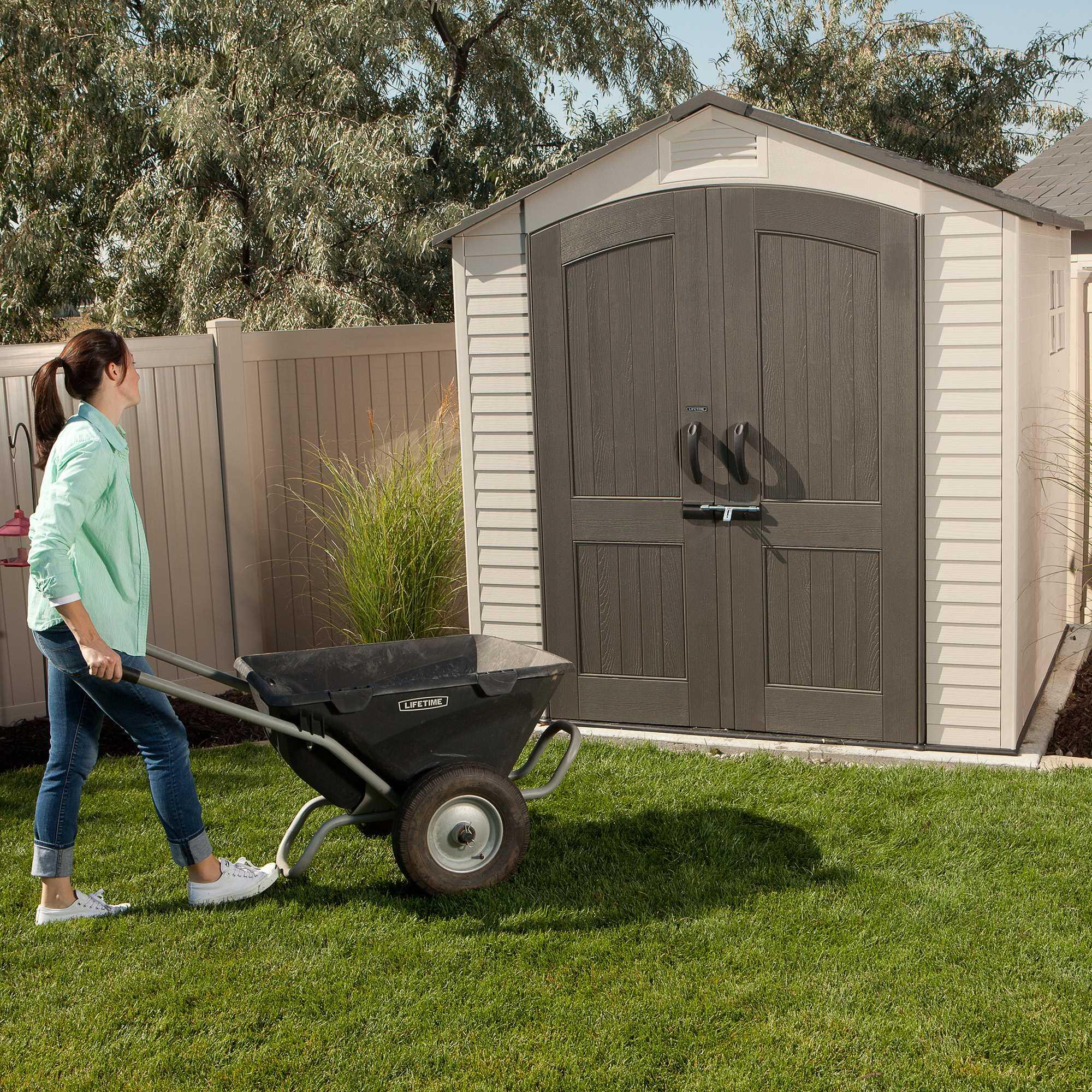 Caseta de resina 92305 de 213x228x214 cm y 4.54 m2 con 25.4 mm espesor y doble puerta abatible LIFETIME - 9