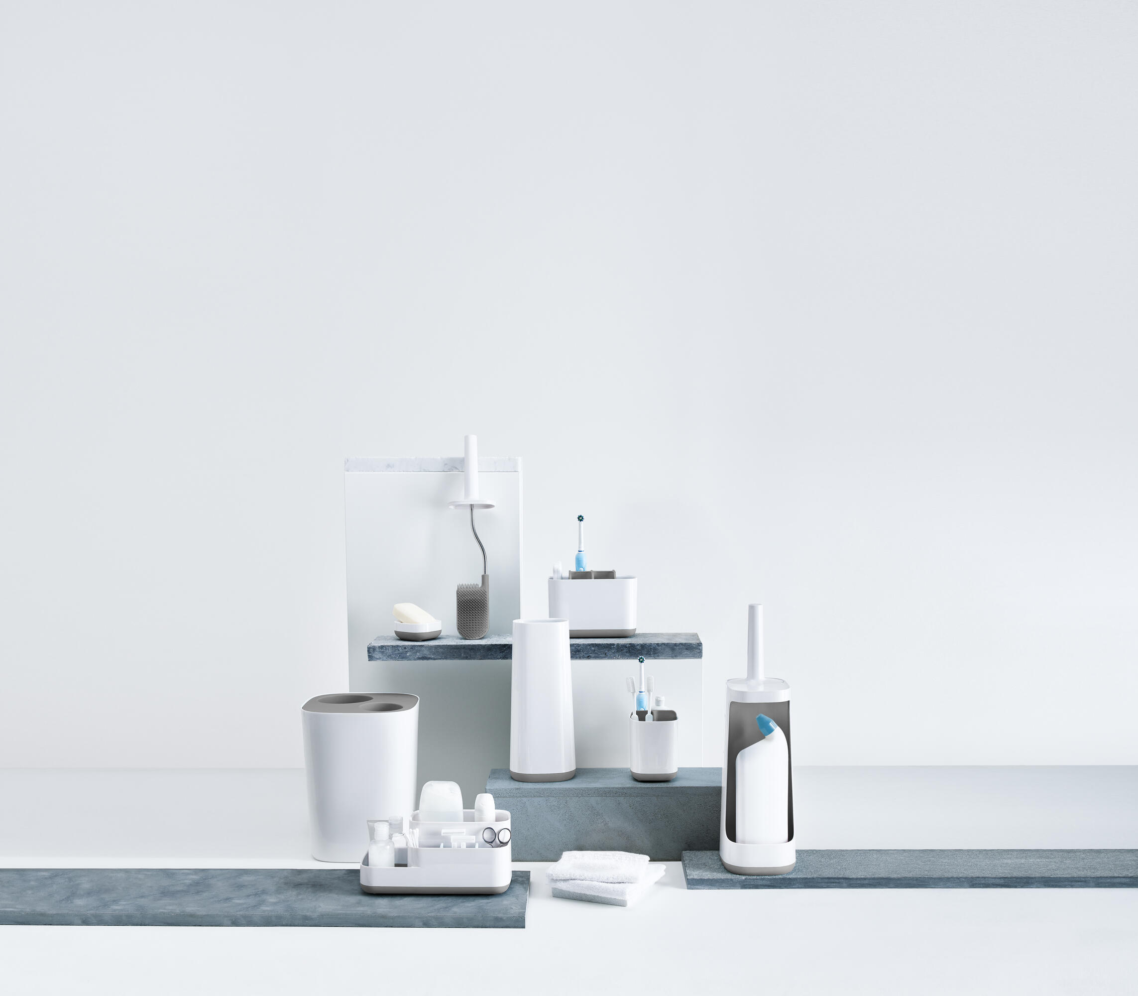 Porte-brosse à dent Easy blanc JOSEPH JOSEPH - 8