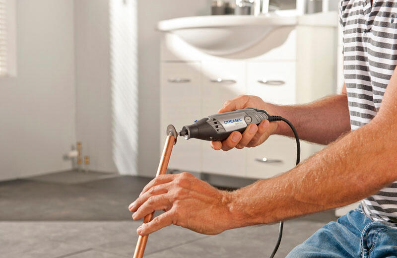 Outil rotatif multifonction DREMEL 3000 1 adaptateur + 25 accessoires, 130 W - 4