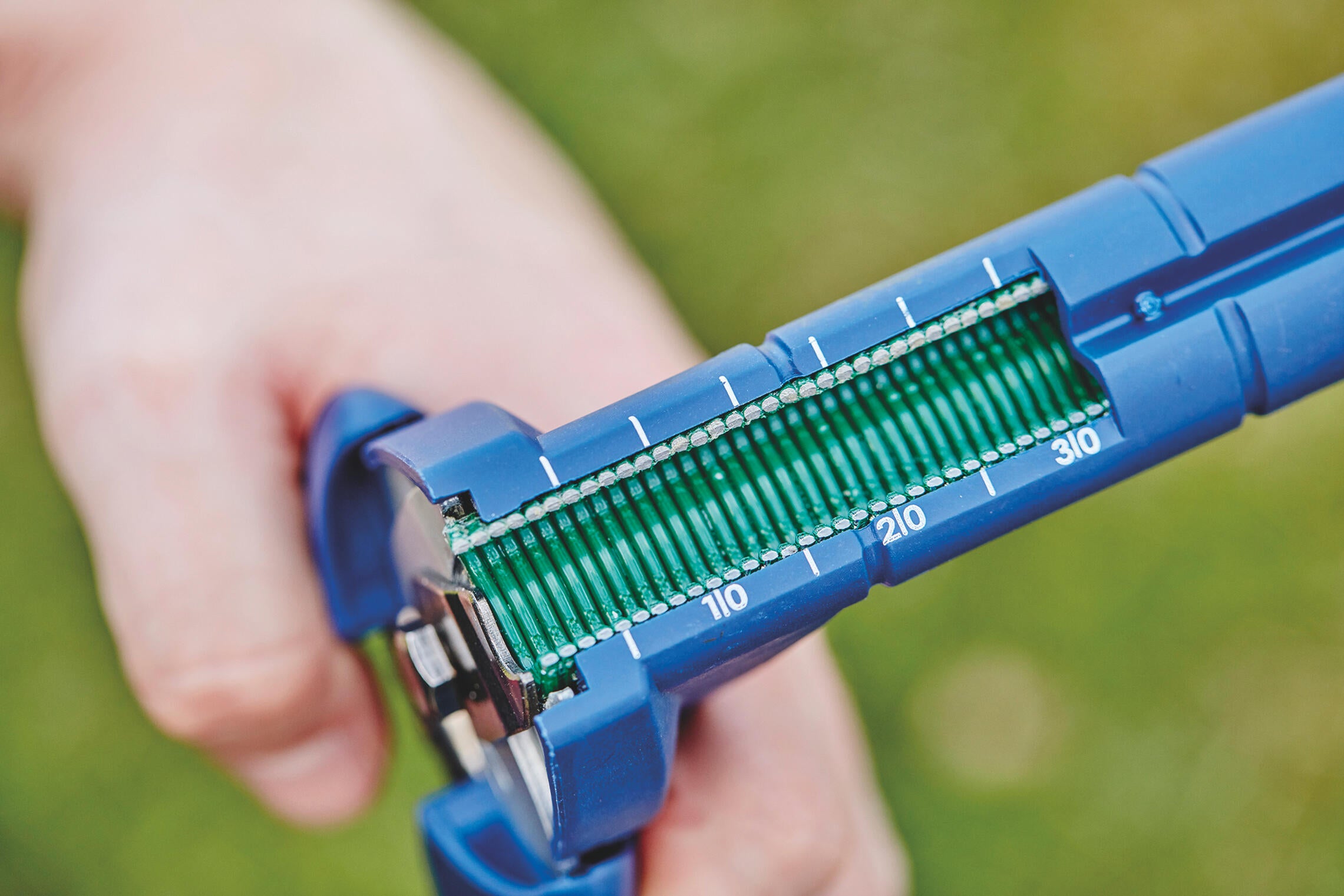 Pince à grillage avec chargeur - FP222 RAPID - 2