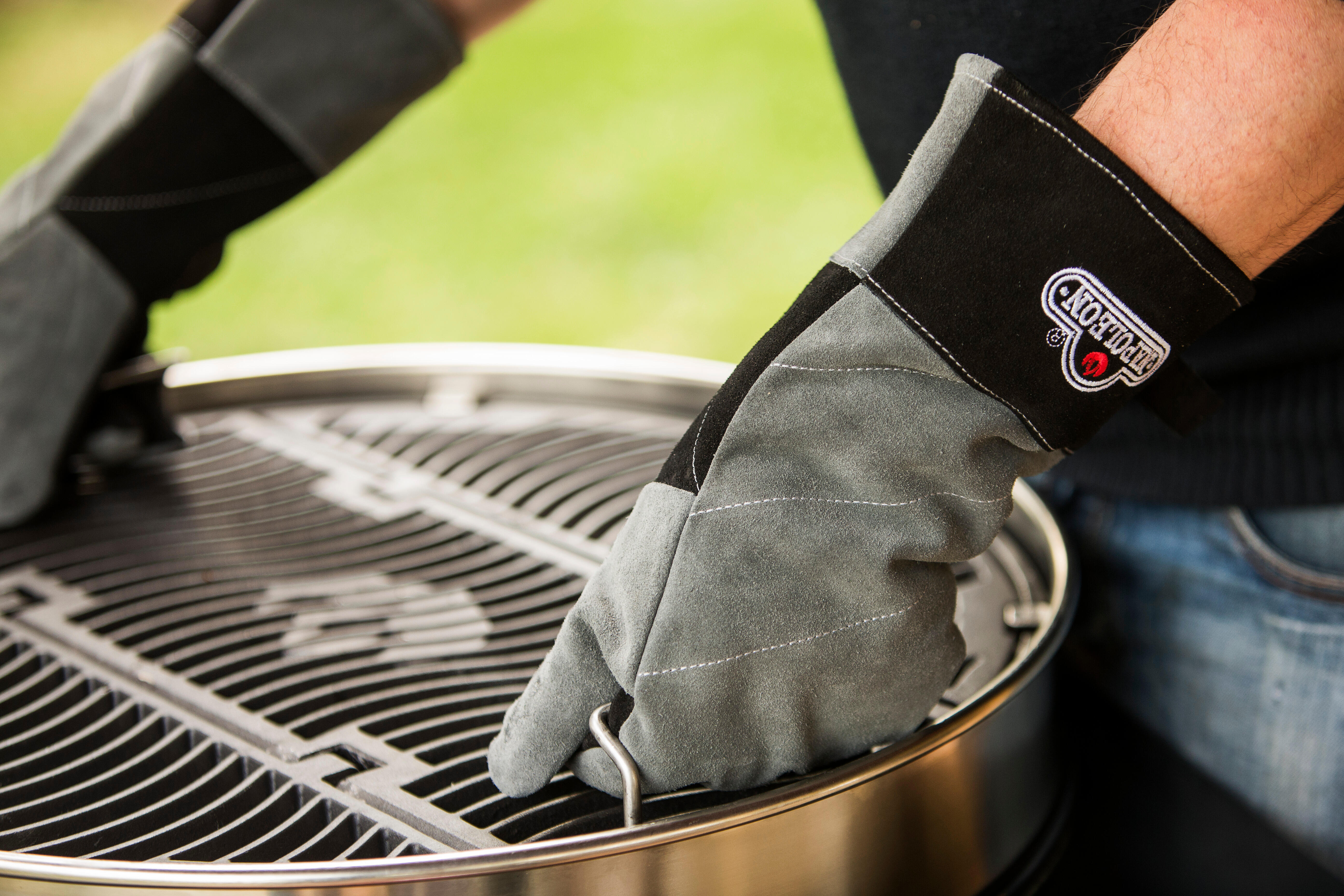 Barbecue charbon de bois NAPOLEON Pro22k-leg-3 noir - 5