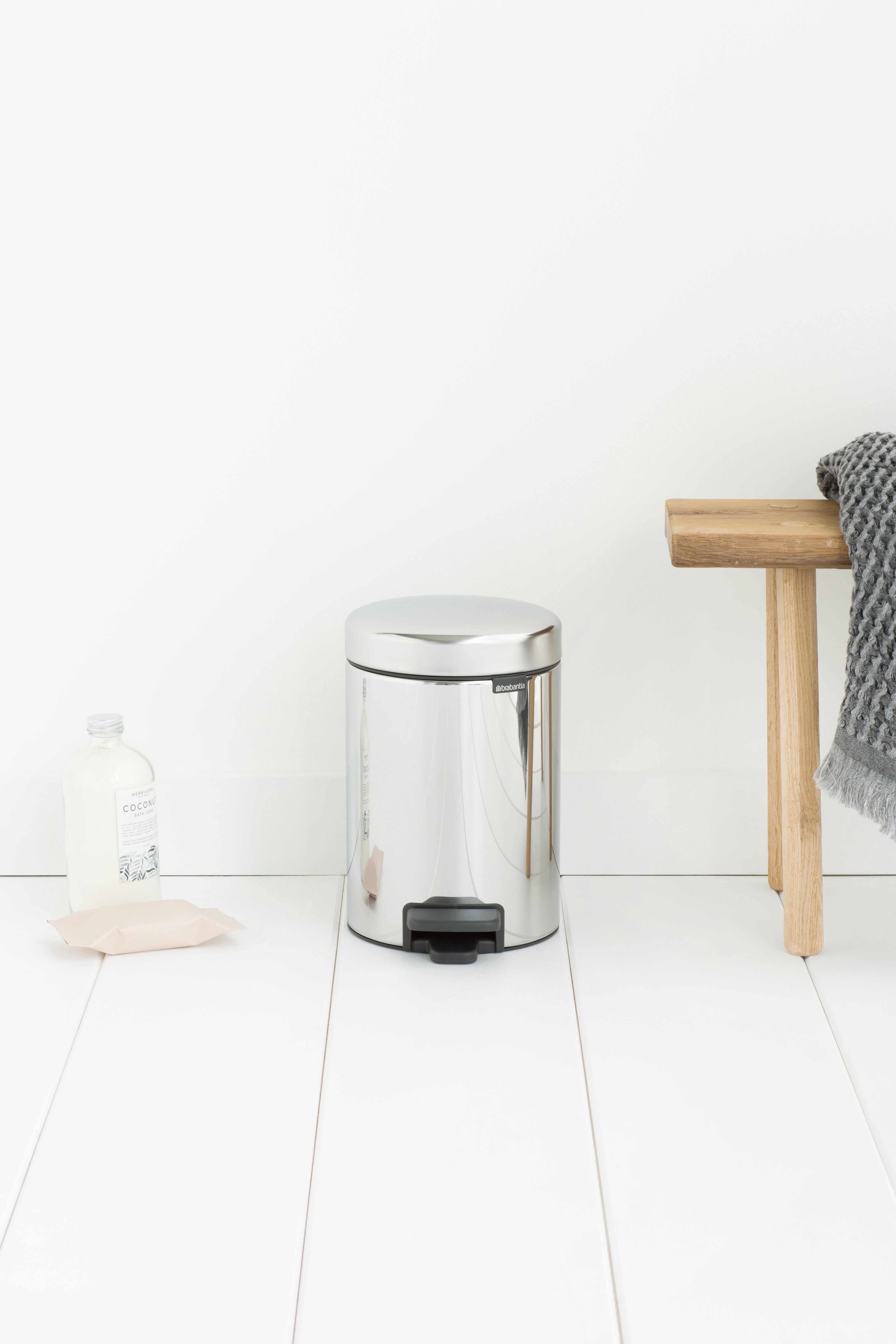 Poubelle de salle de bains 3 l brilliant steel BRABANTIA Pedal bin newicon 3l - 2