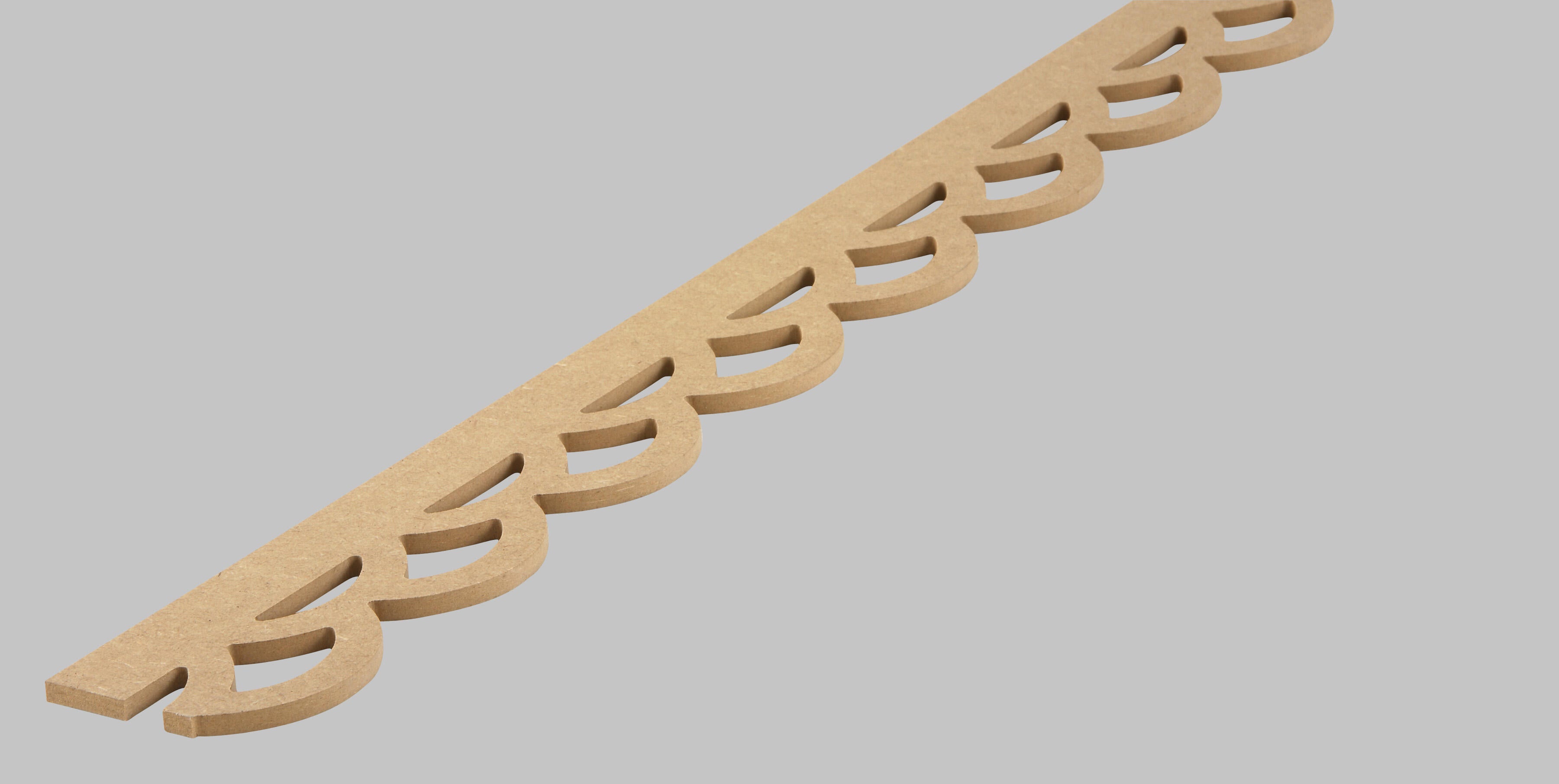 Frise ecaille en MDF brut, long. 198cm, section 7x6mm - 3