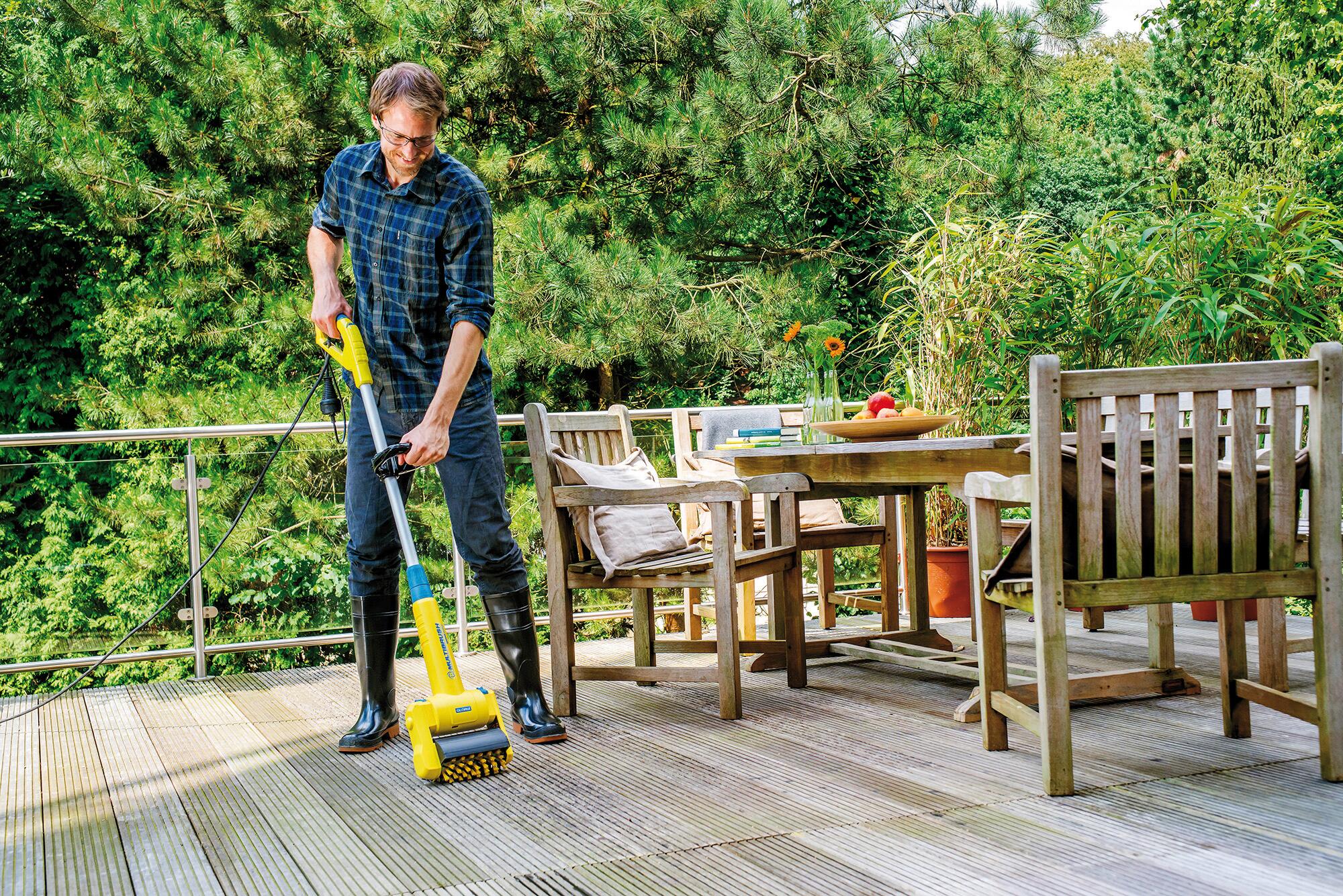 Nettoyeur de terrasse GLORIA Multibrush livré avec brosse bois - 3