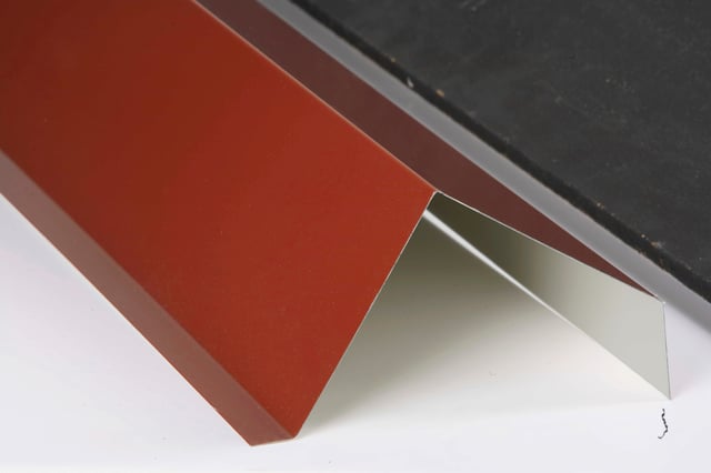 Rive sur mur pour plaque nervurée 63/100 rouge ral 8012, L.2.1 m