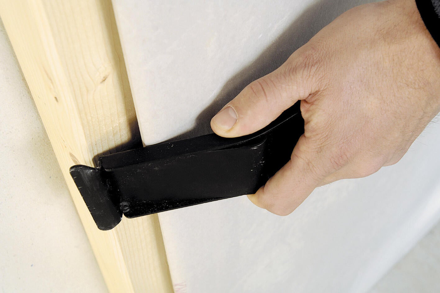 Lève-plaque avec crochet de traction pour plaque de plâtre WOLFCRAFT - 2