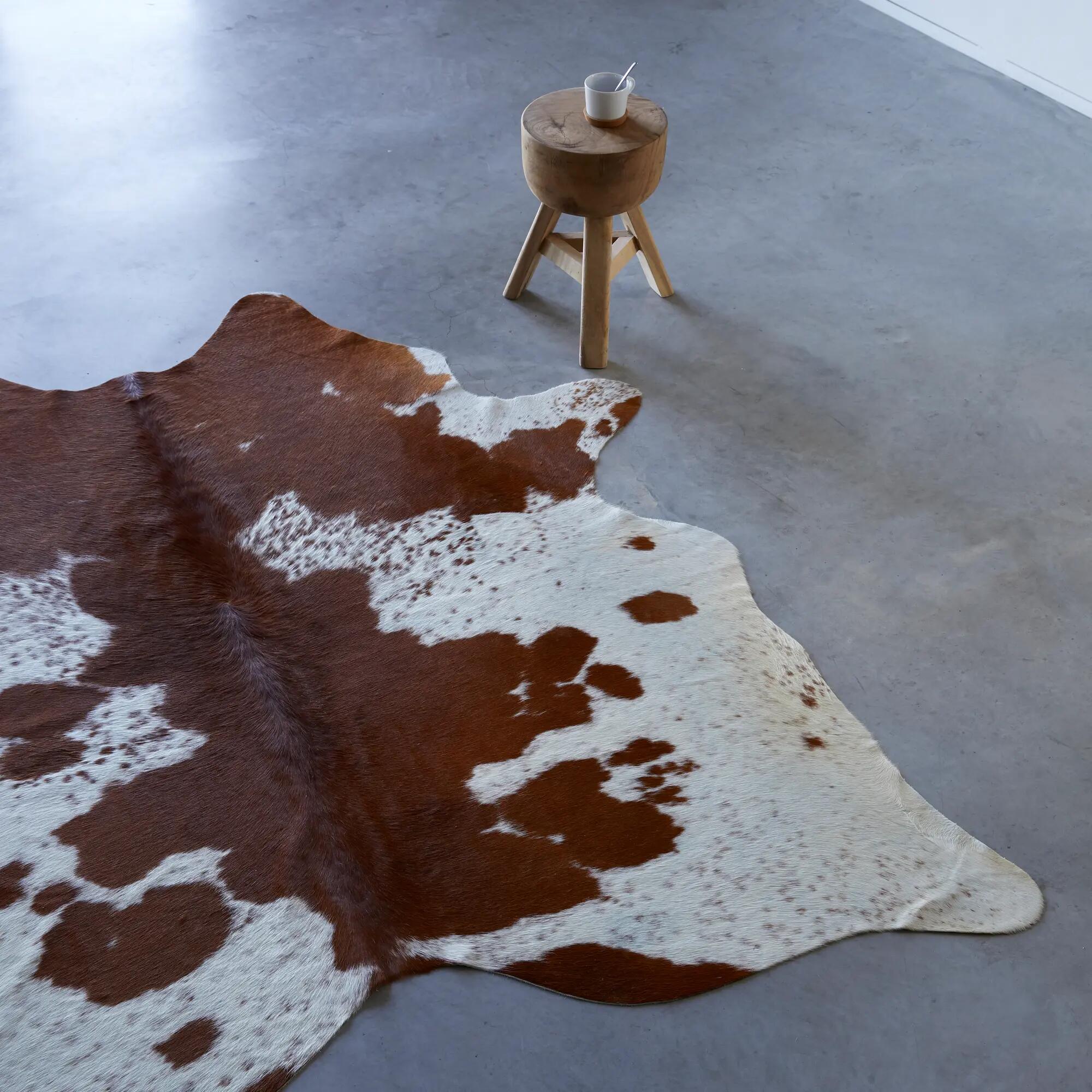 Tapis Peau De Vache Grande Taille Tapis peau de vache, peau de bête | Leroy Merlin