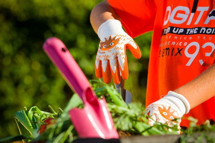 Gant de jardinage enfant orange, GASTON le hérisson - 2