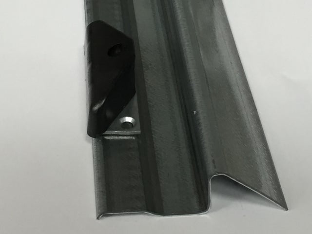 Seuil pour porte de garage coulissante longueur 2.45 m - haut.25mm - larg.85mm.