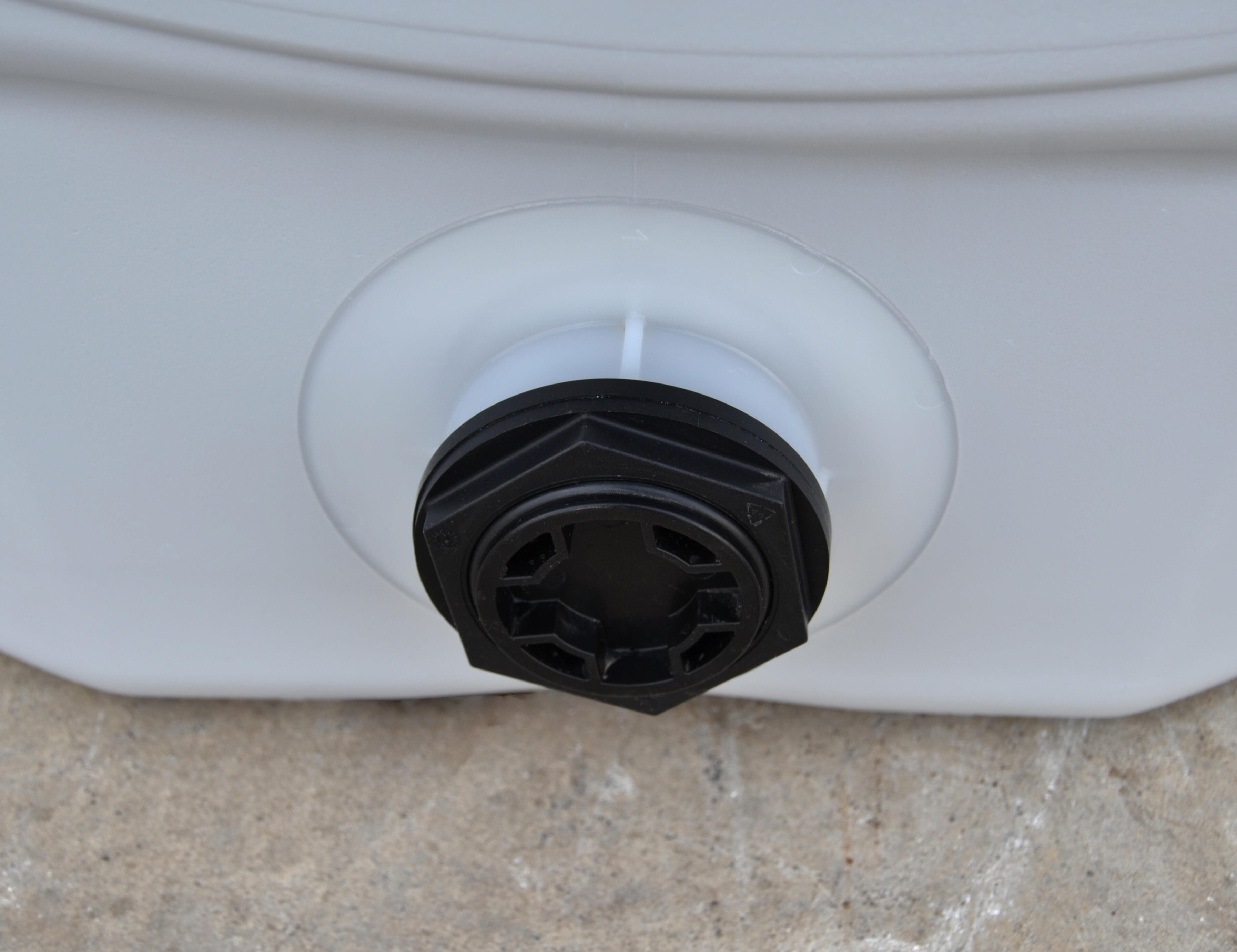 Récupérateur d'eau Aquatonne SCHUTZ cylindrique gris , 1000 l - 9