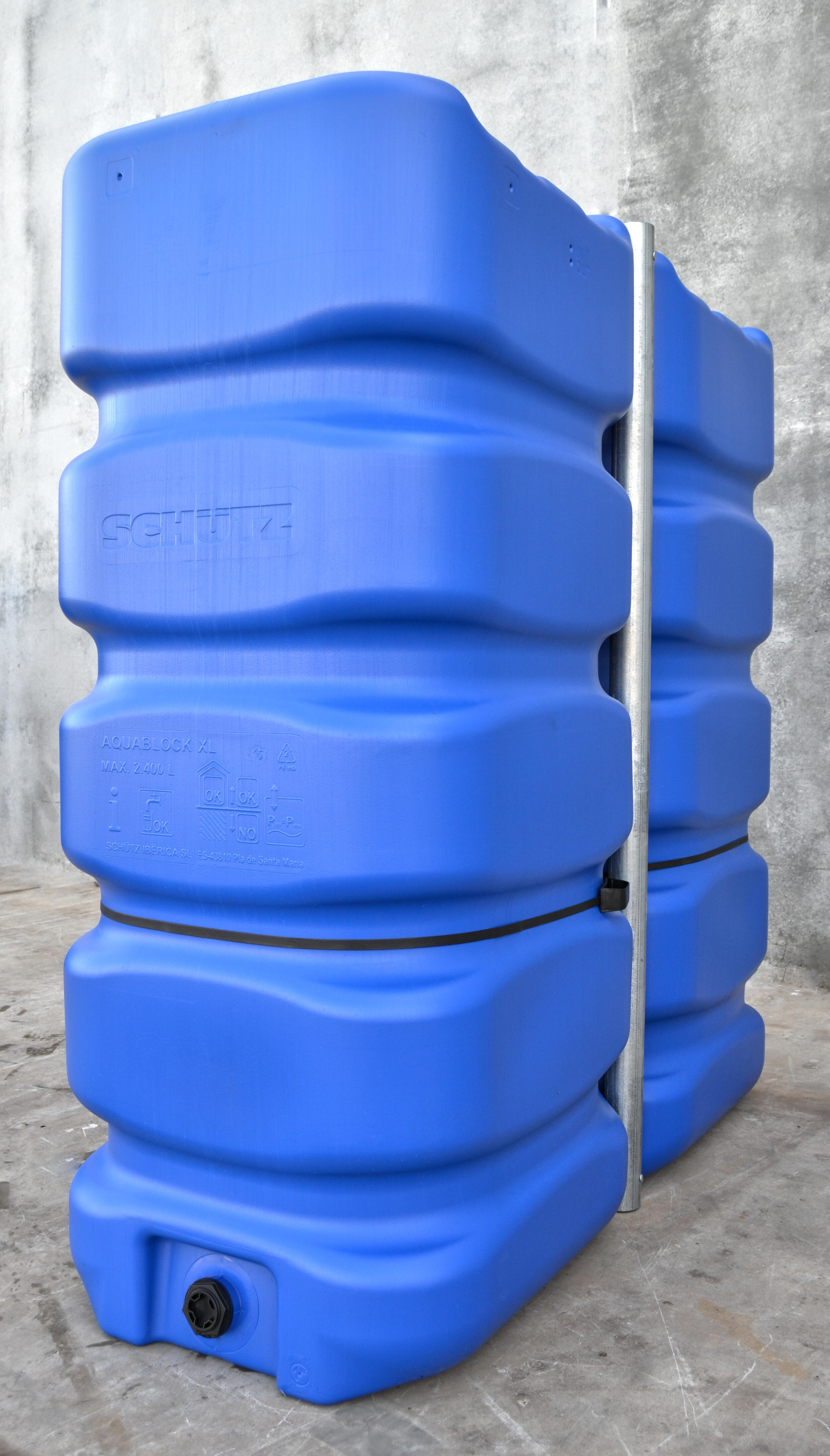 Récupérateur d'eau Aquablock SCHUTZ XL rectangulaire bleu , 2400 l - 5