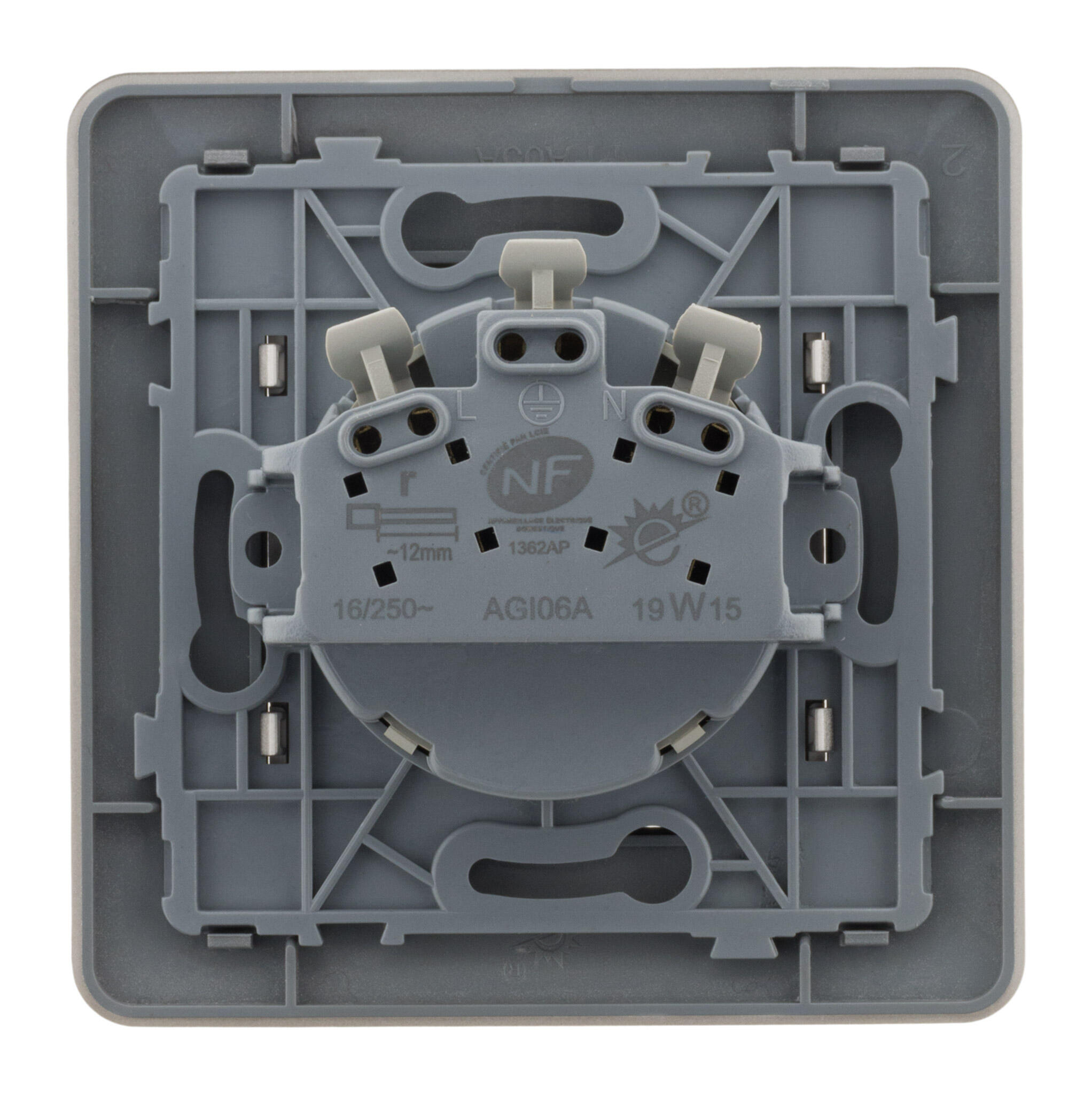 Prise avec terre complet ARTEZO, titanium - 4