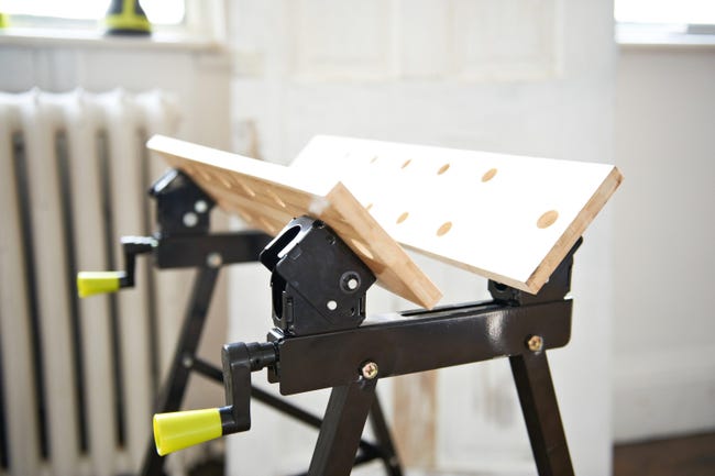 Etabli pliable RYOBI Rwb02, 60,5x62,5 cm | Leroy Merlin Etabli pliable RYOBI Rwb02, 60,5x62,5 cm | Leroy Merlin