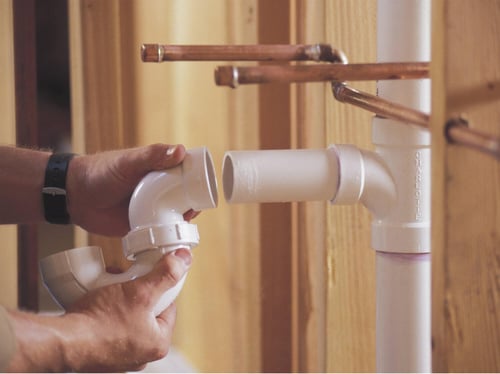 Installer une évacuation PVC (45 min - 1h)