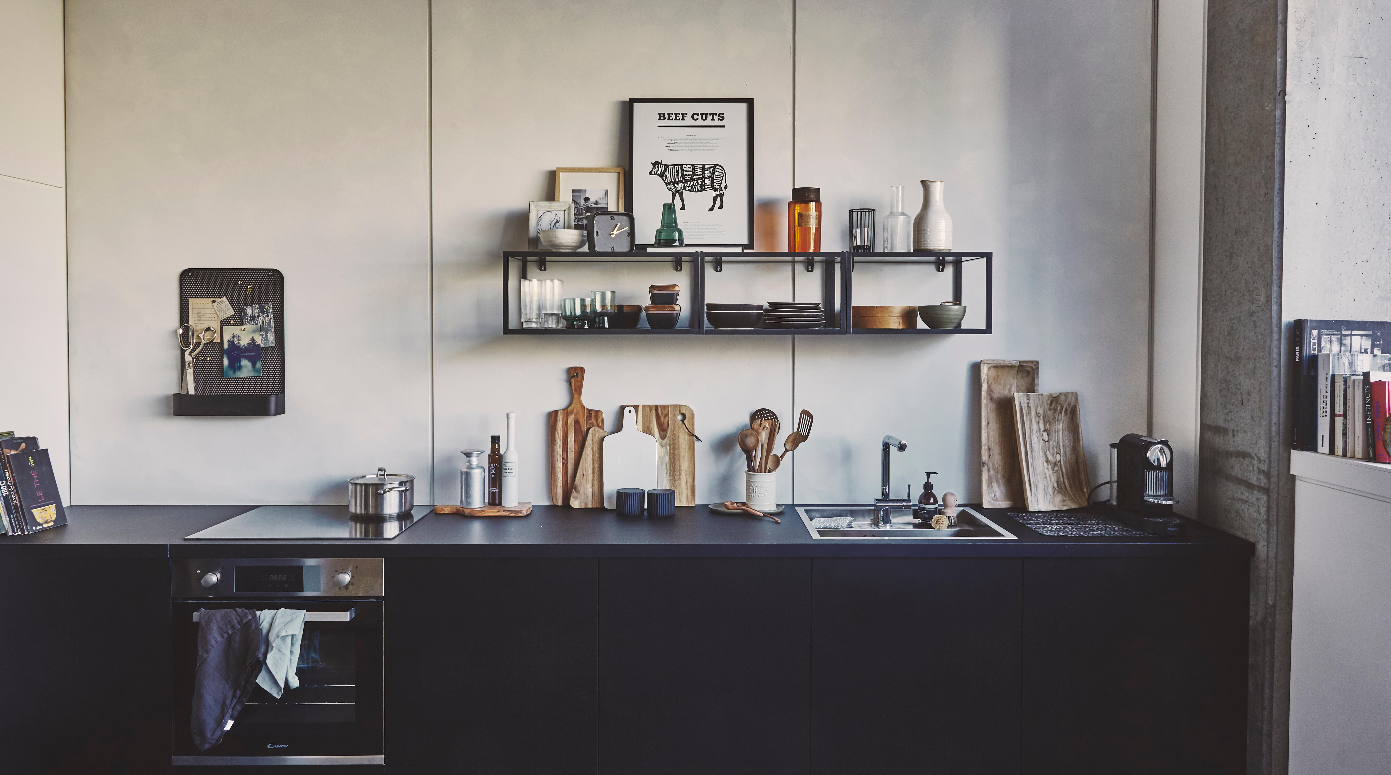 Cadre Milo, 40 x 50 cm noir, INSPIRE - 15