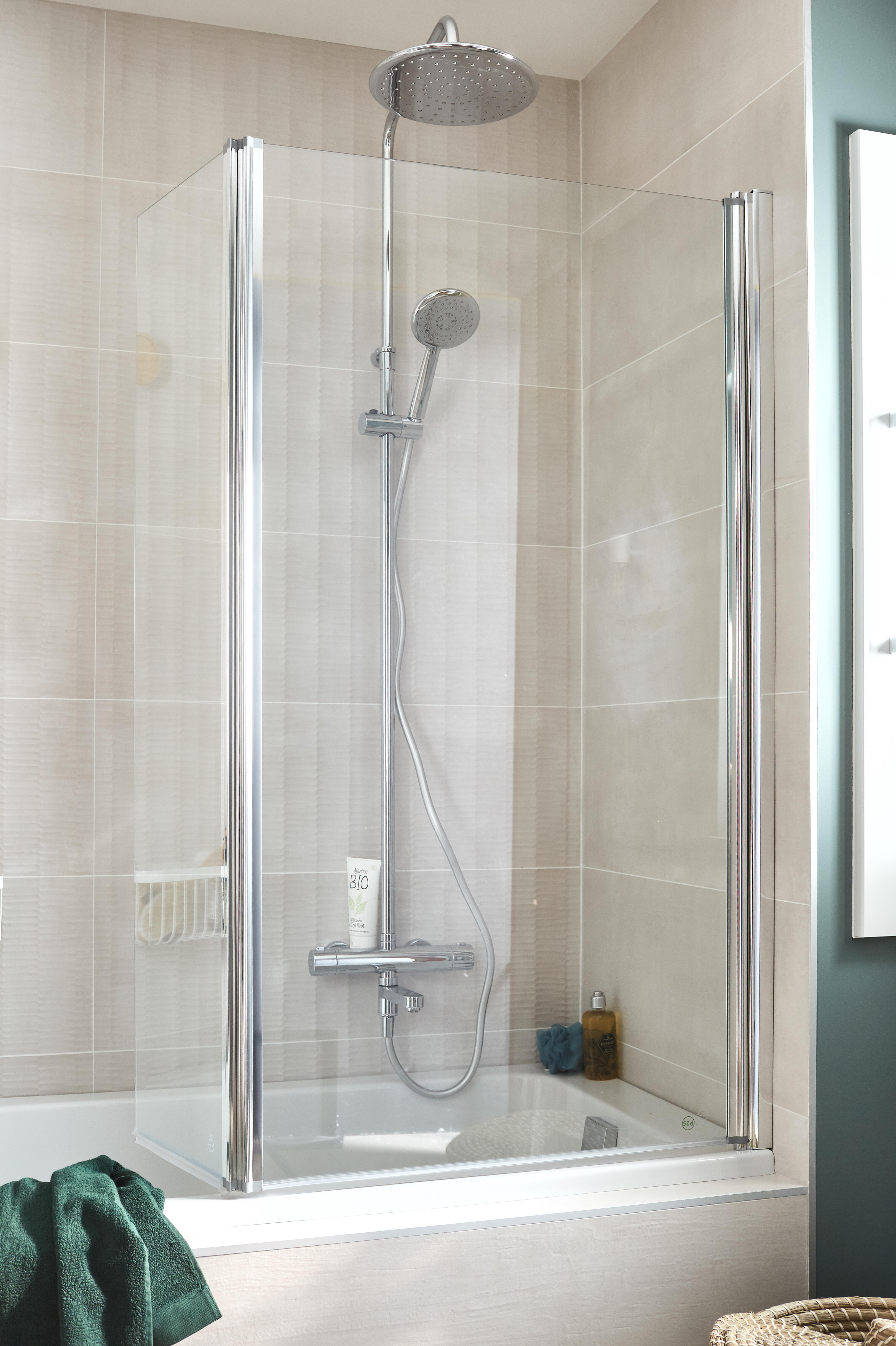 Une paroi qui transforme la baignoire en douche | Leroy Merlin