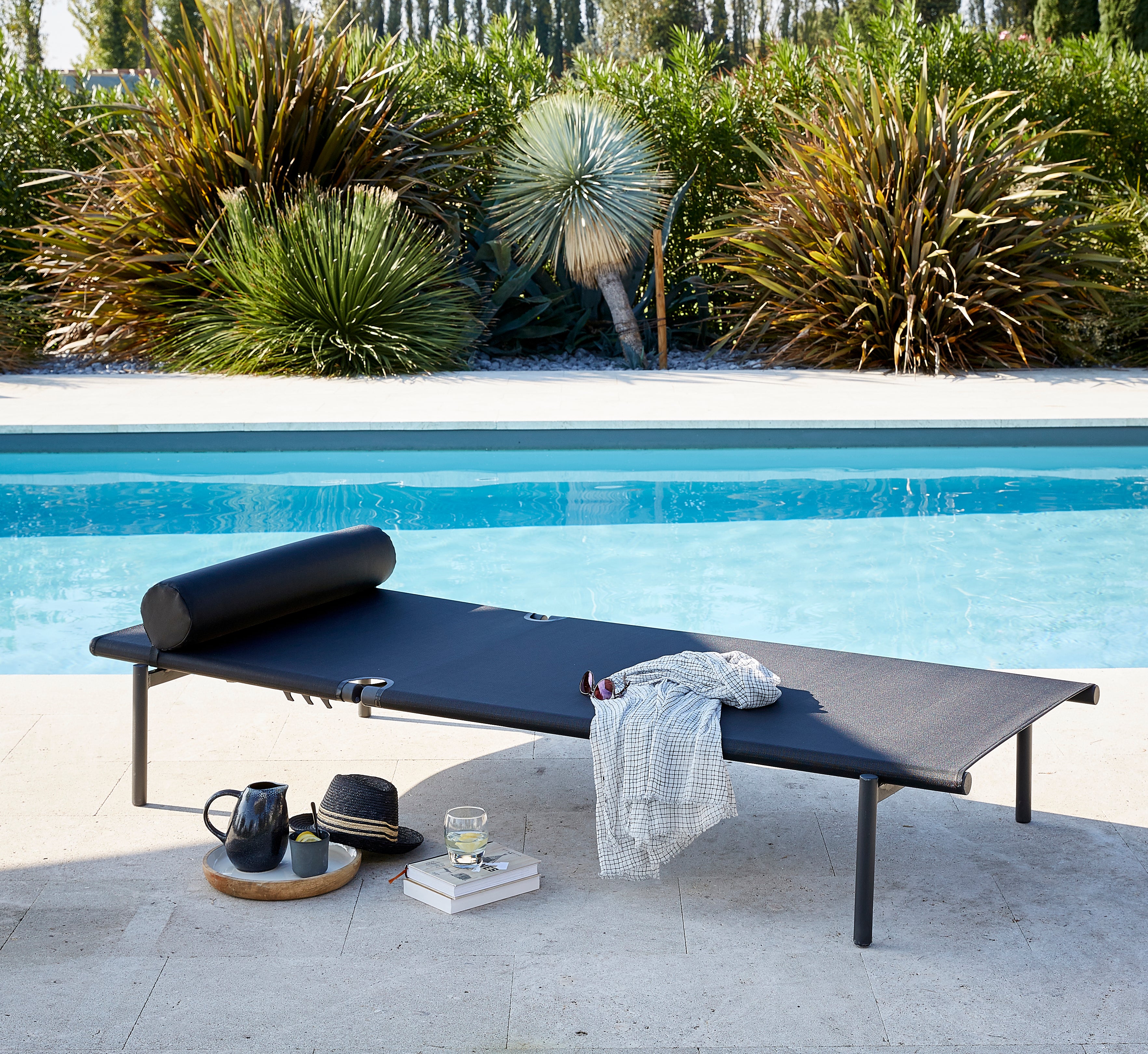 Bain de soleil de jardin ARCANE Paloma en aluminium noir - 8