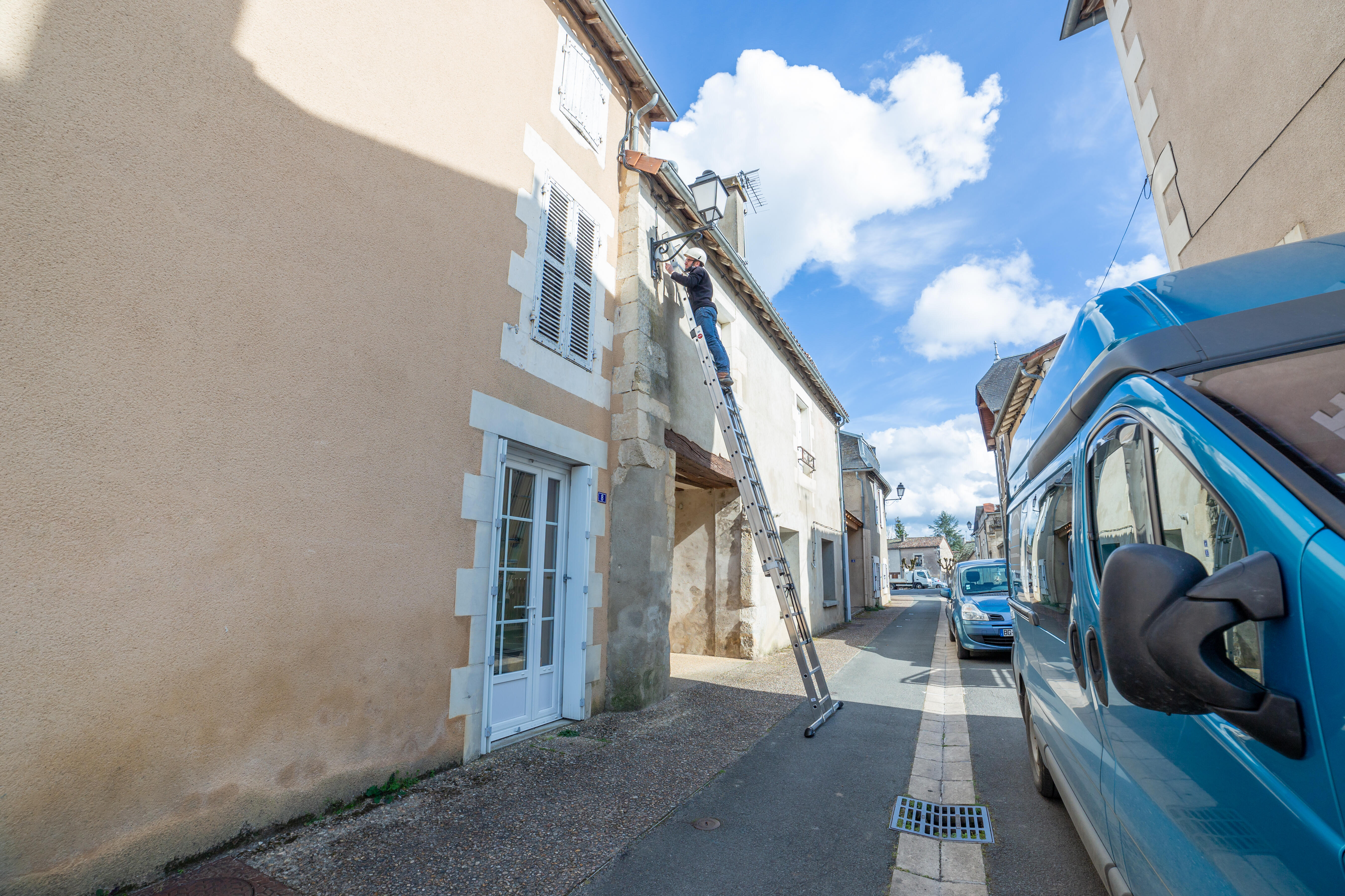 Echelle coulissante aluminium HAILO 32 échelons H.7.92 m - 4