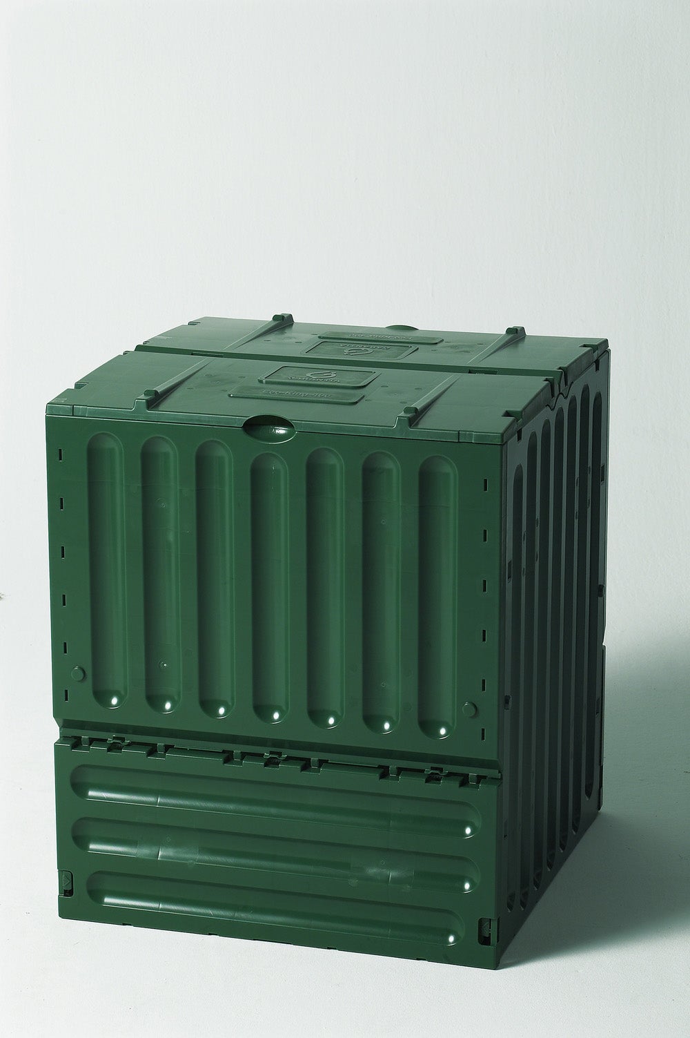 Composteur monobloc GARANTIA 627001 vert 600 l - 6