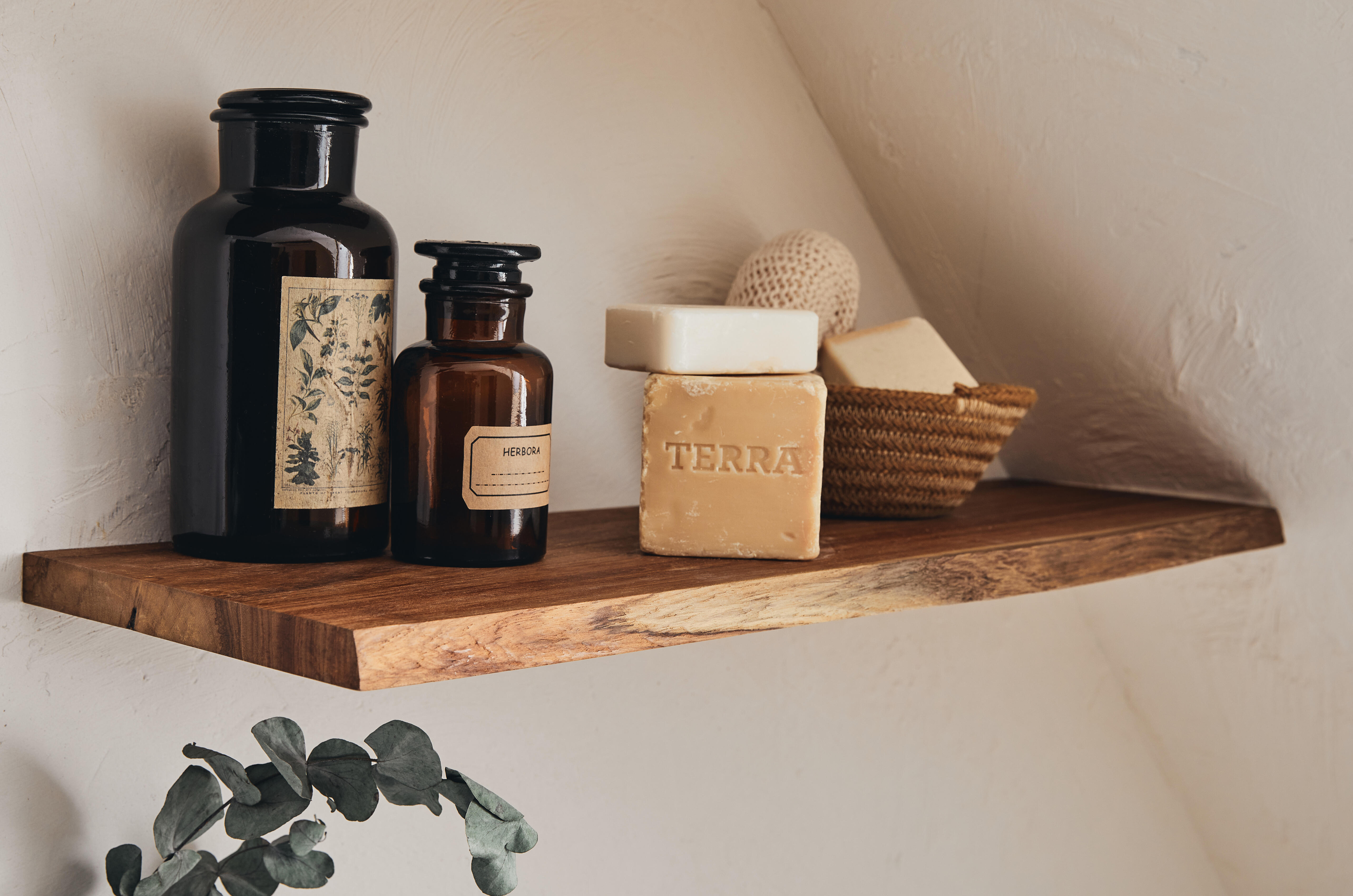 Etagère murale en teck avec bord naturel, L.60 cm x P.18 cm - 6