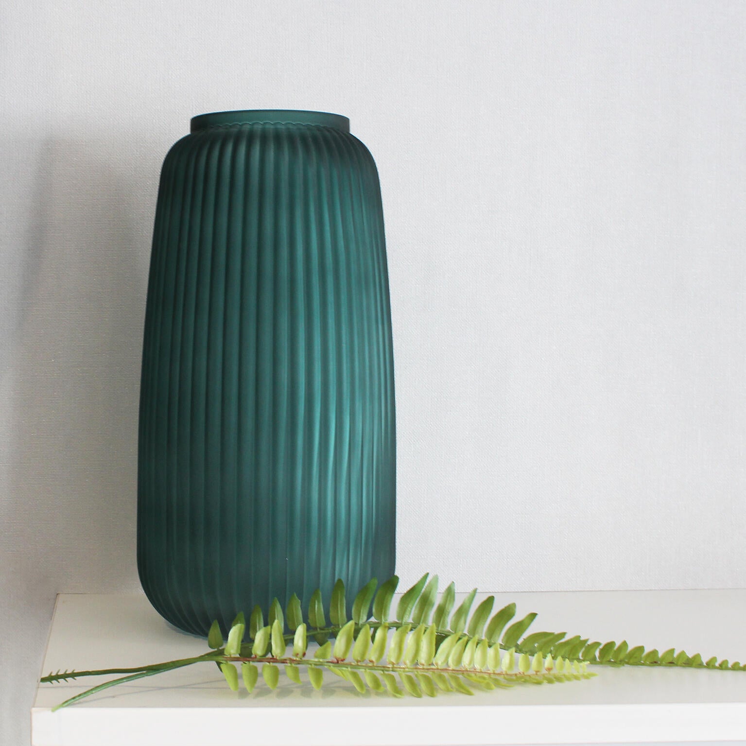 Vase décoratif verre vert foncé l.15.5 x H.30 cm, Diam.15.5 cm Tanis - 2