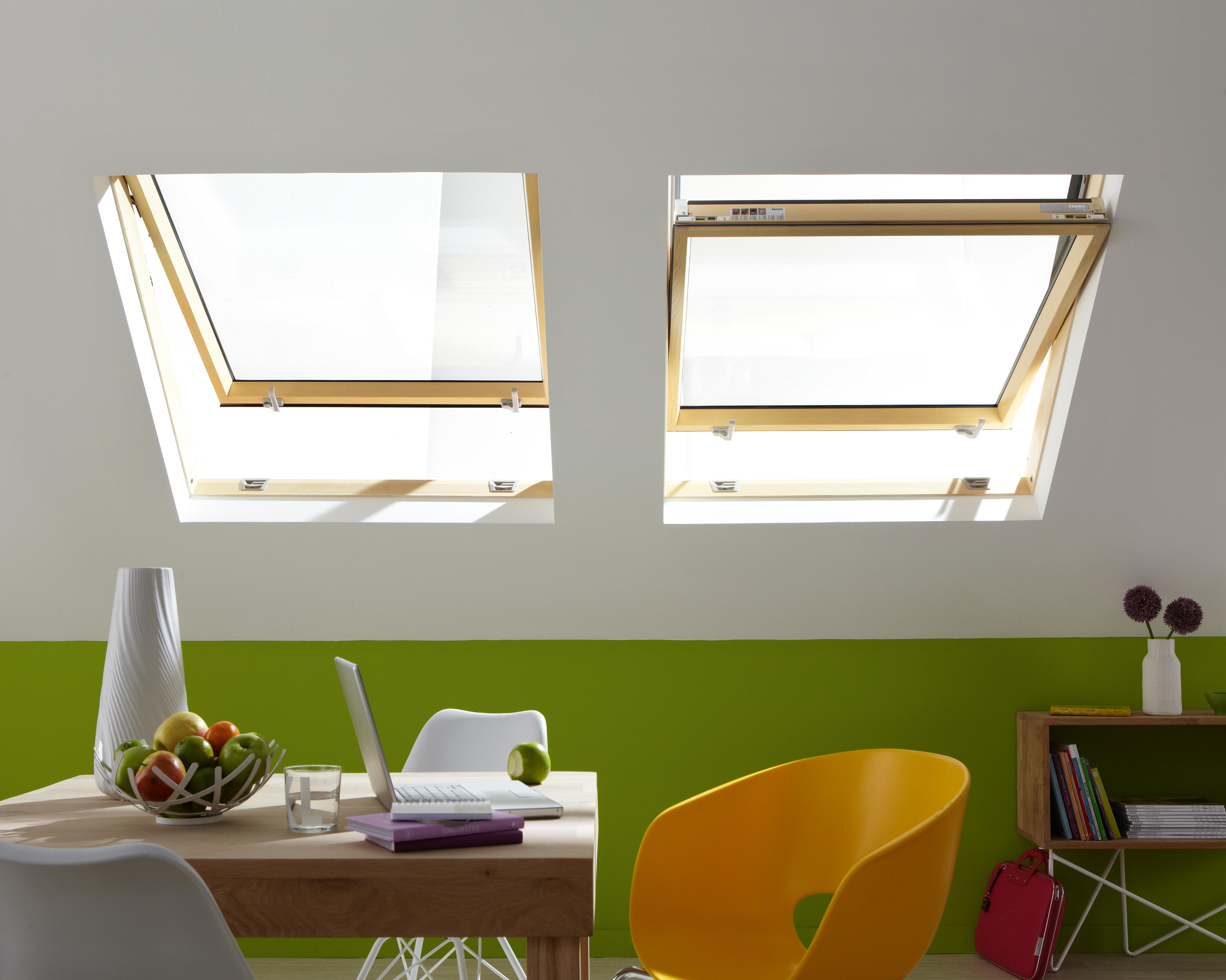 Fenêtre de toit FAKRO bois 78 x 98 cm à projection - 5