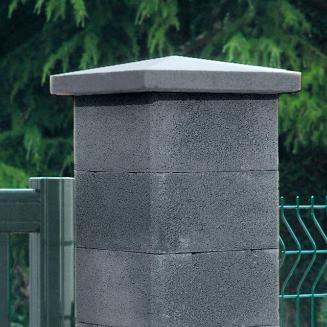 Chapeau pointu gris, H.5 x l.36 x P.36 cm