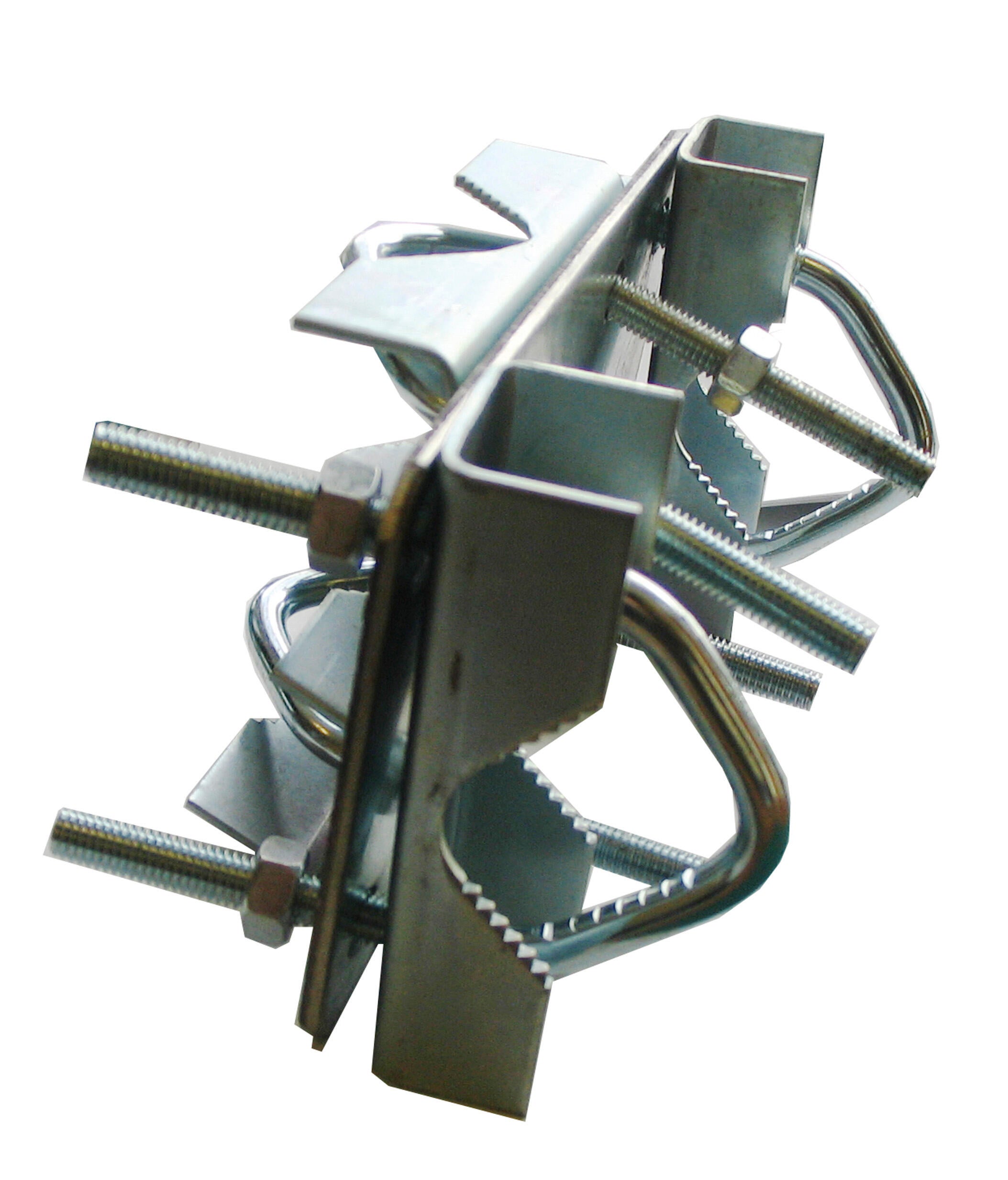 Fixation en croix et parallèle METRONIC