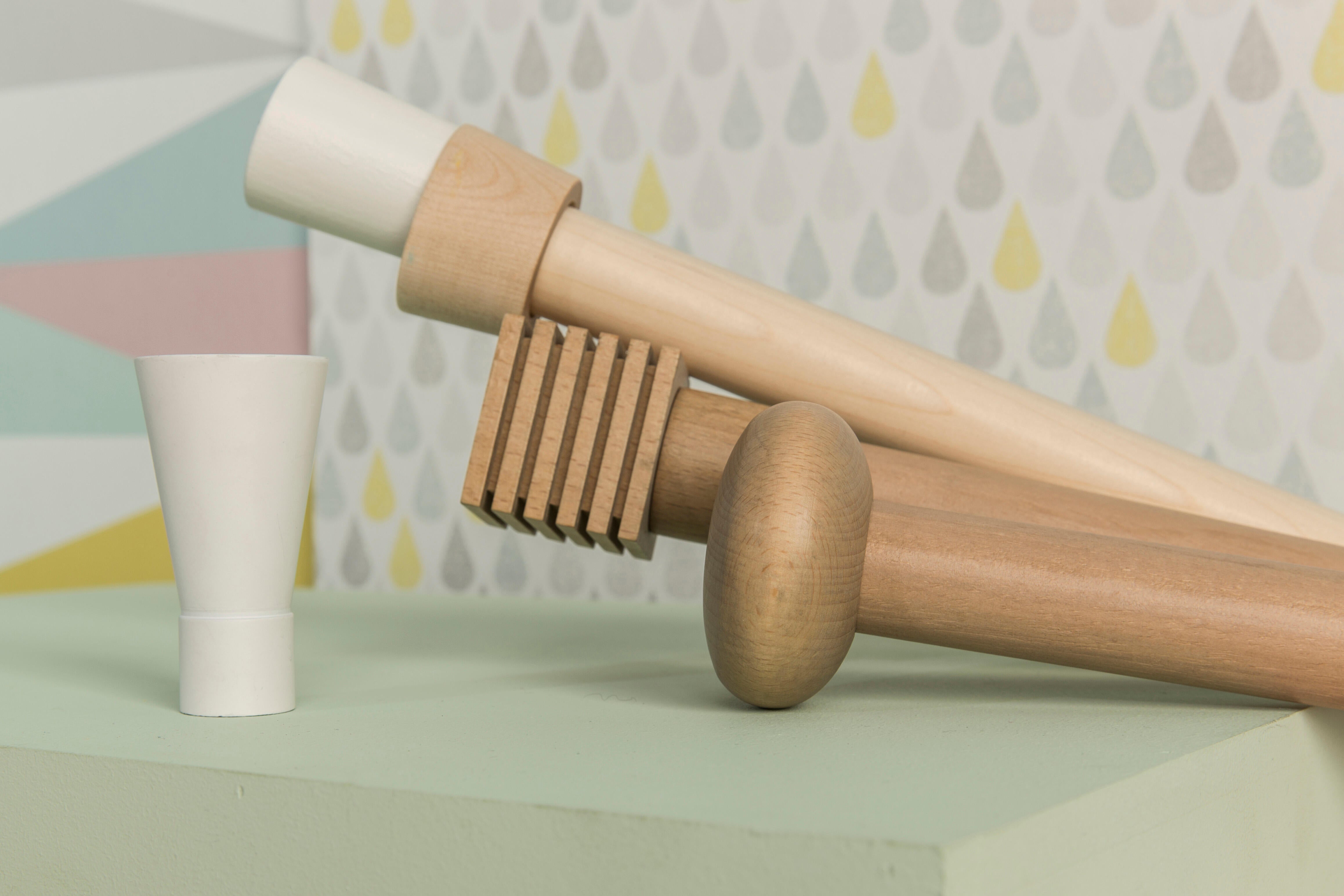 Embout pour barre à rideau, Diam.28 mm décor chêne clair Design, INSPIRE - 4