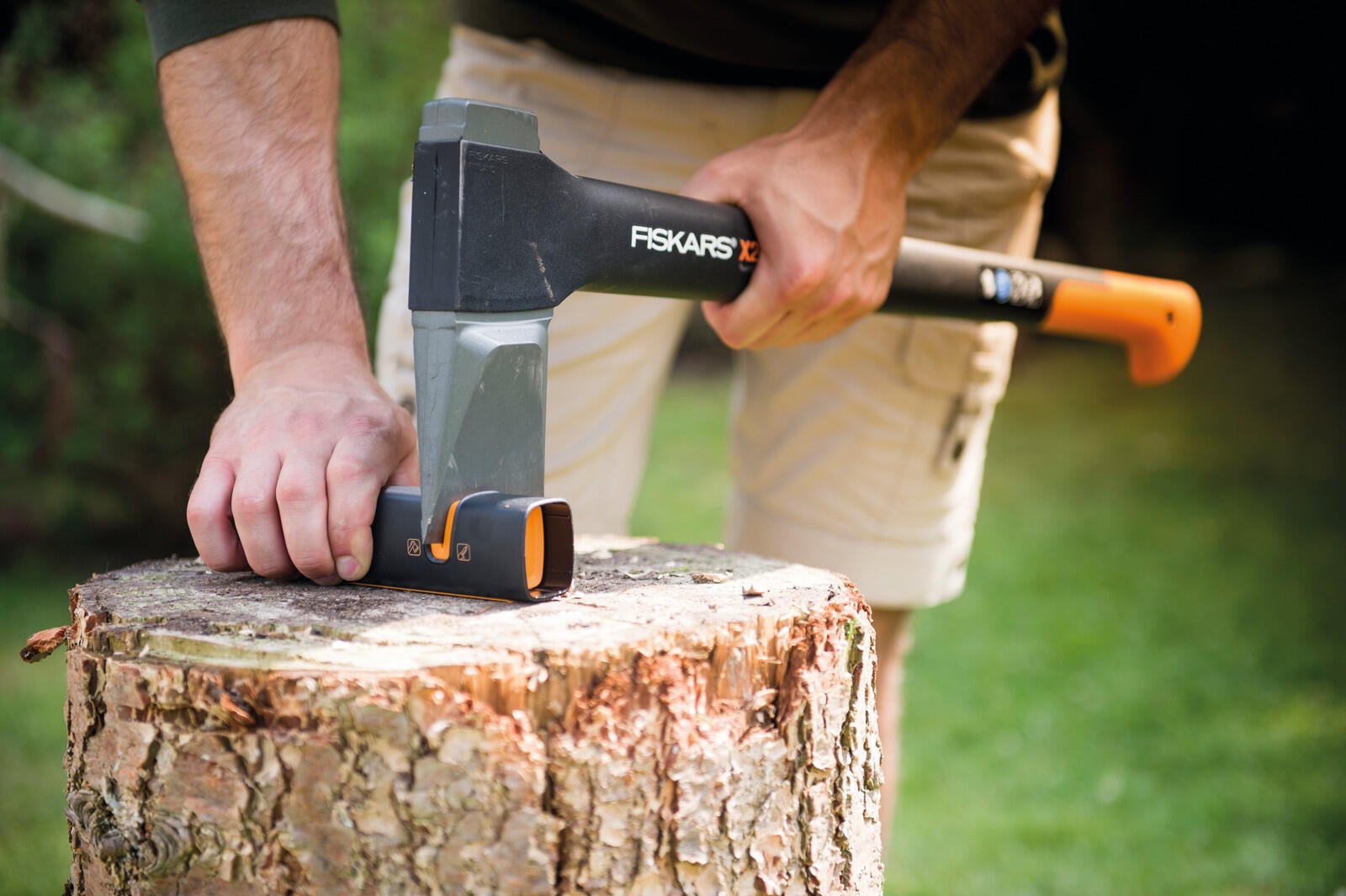 Aiguiseur FISKARS Pour hâches et couteaux - 4