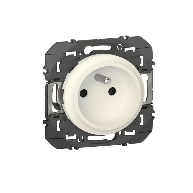 Prise Easyréno 2P+T 16A Dooxie - blanc - Legrand