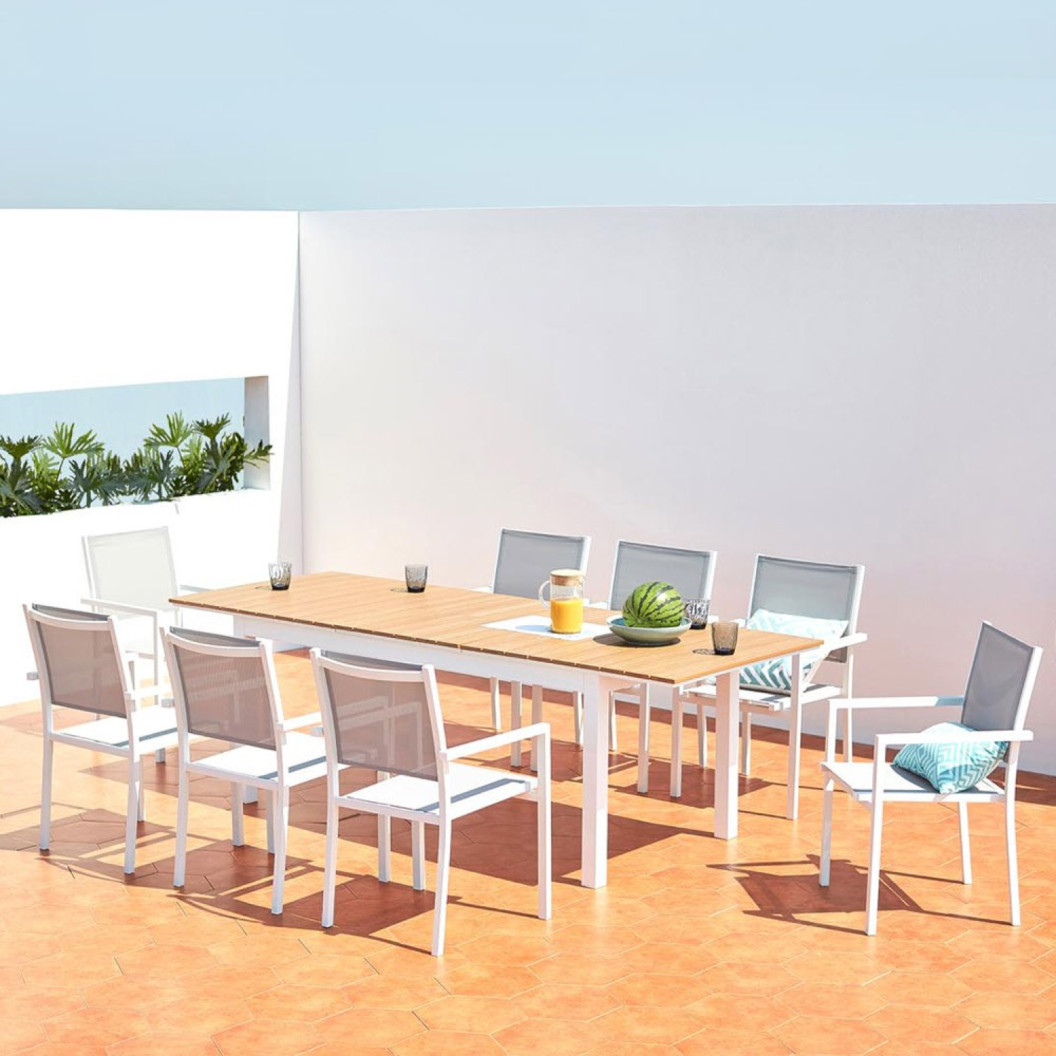 Table extensible de jardin 8 places en aluminium et bois MADEIRA - 4