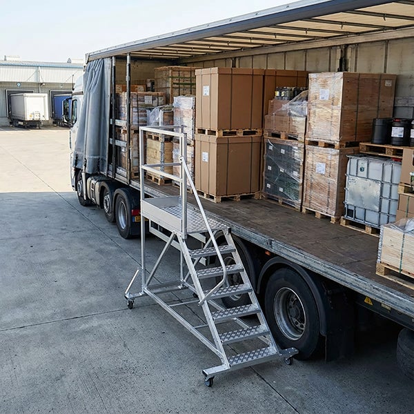 Plateforme roulante 9 marches - Hauteur max. de travail 3.80m - PTF109D - 4