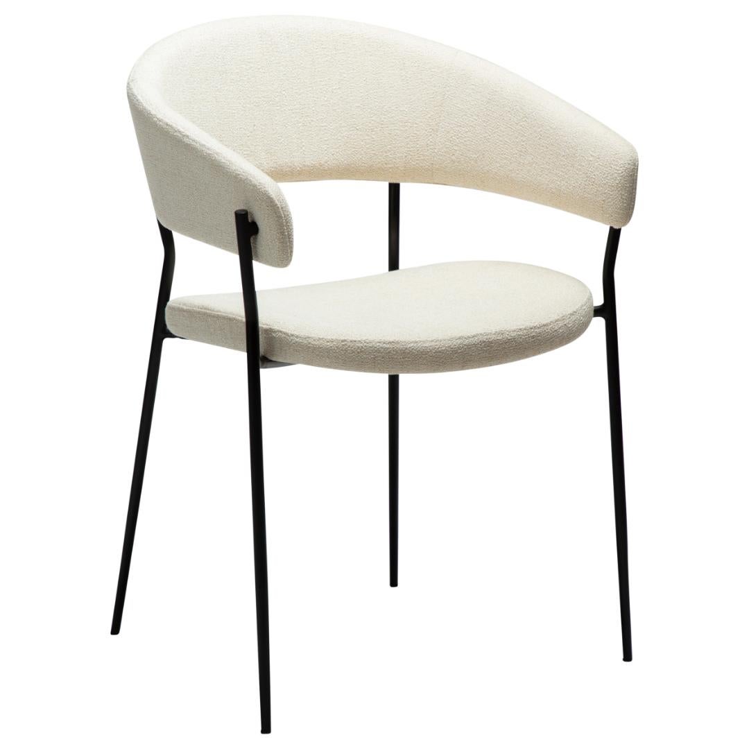 Reboot Dan-Form krzesło stołowe z podłokietnikami bouclé beżowy.