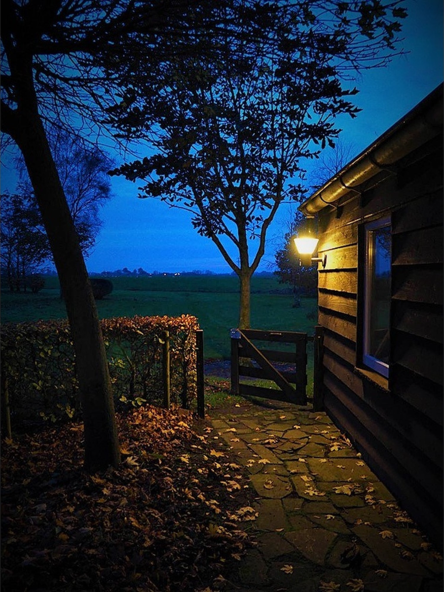 Applique solaire Iplux® Rome 27cm- Haute qualité - Durée de combustion 15 heures - 8