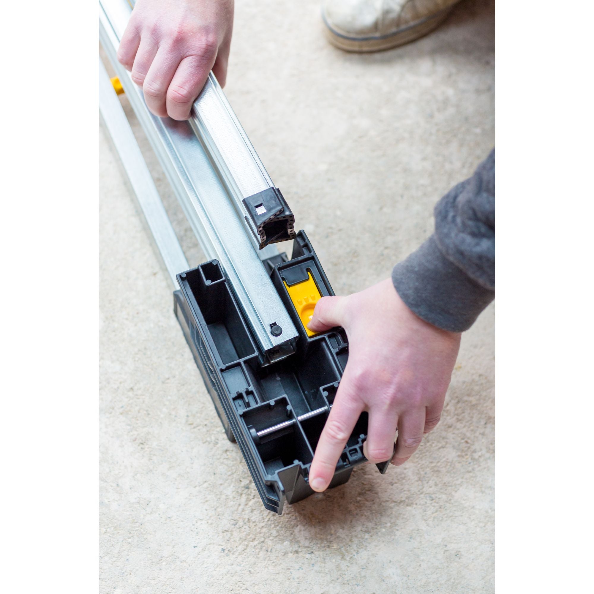 Lot de 2 tréteaux pliable gamme Fatmax STANLEY FMST1-75763 - 5