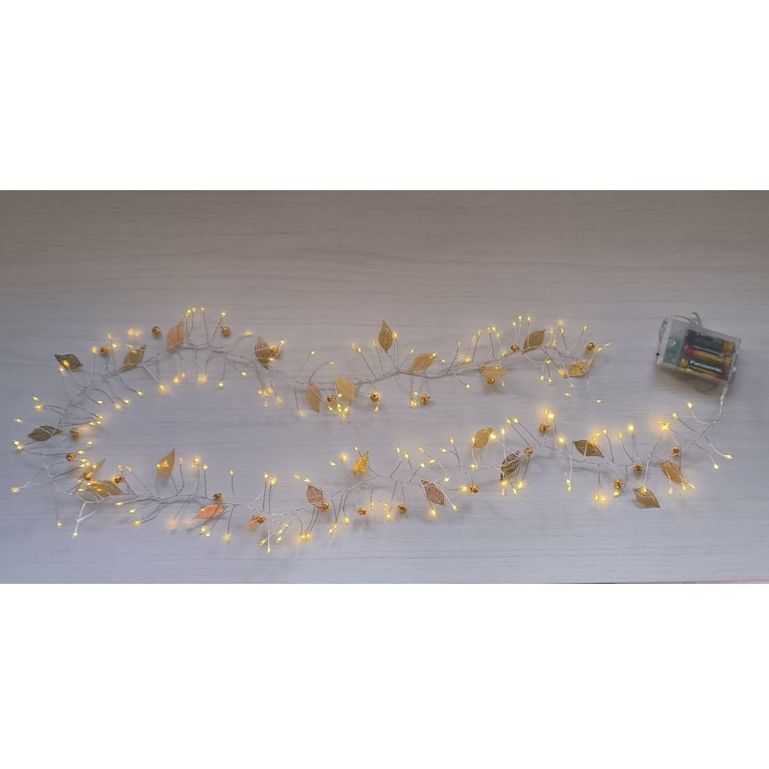 Grinalda LED com Folhas e Sinos Dourados – 200 Luzes Brancas Quentes, 1,5m - 2