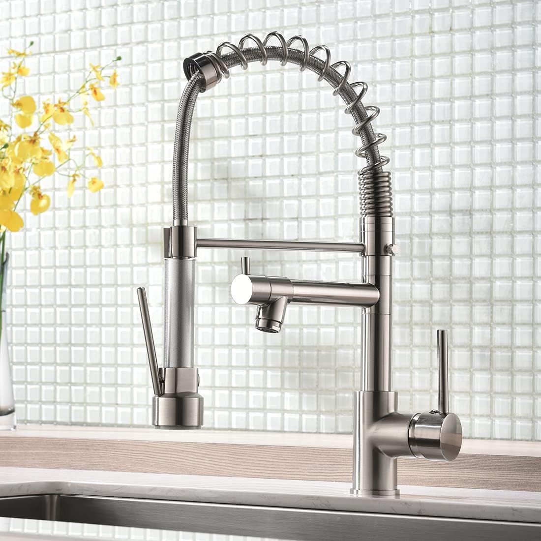 Bateria kuchenna z wyciąganą wylewką Bateria kuchenna z podwójną wylewką wielofunkcyjną, szczotkowany nikiel