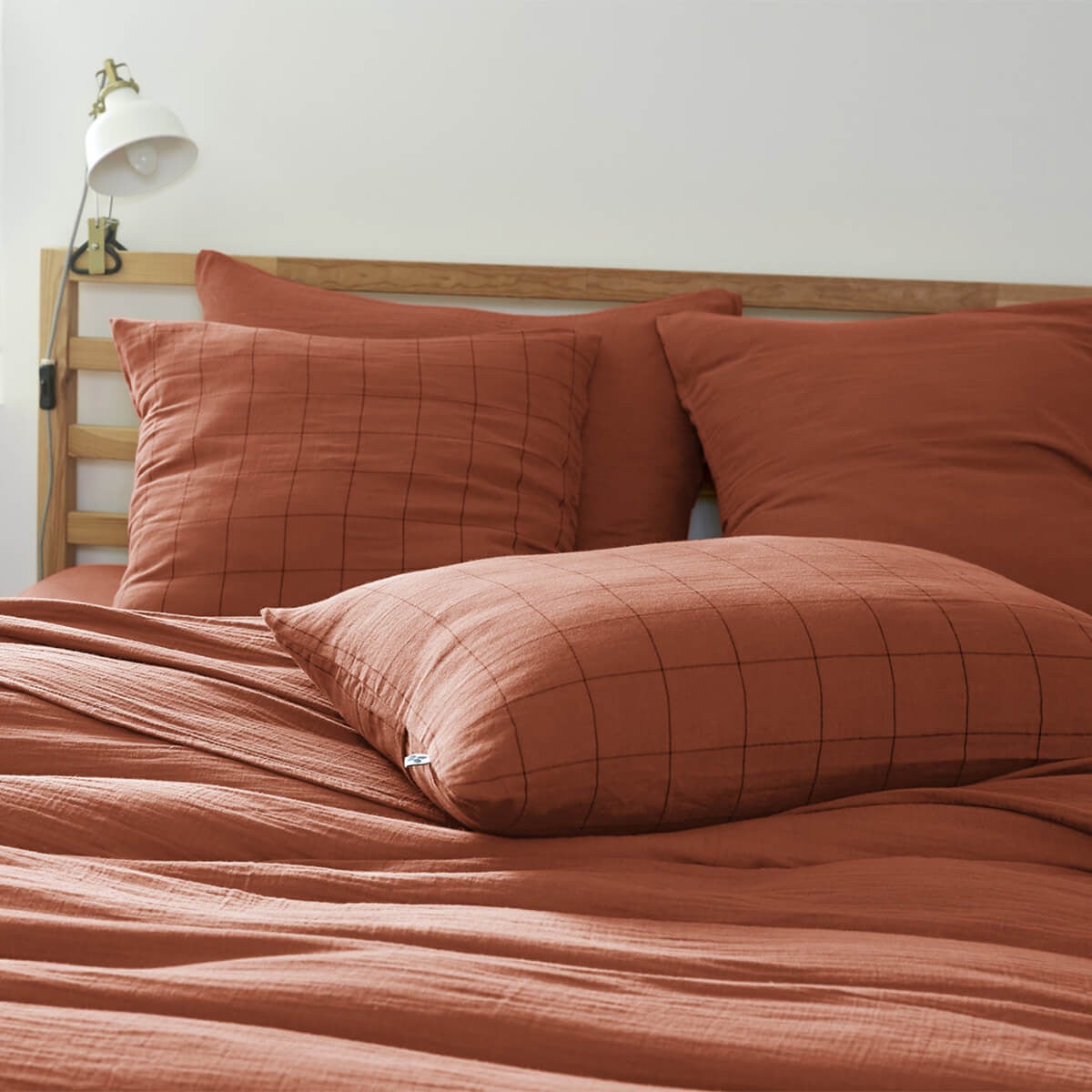 OUREA MOTIF - Taie d'Oreiller 60x60cm Gaze de Coton Terracotta à Grands Carreaux - 2