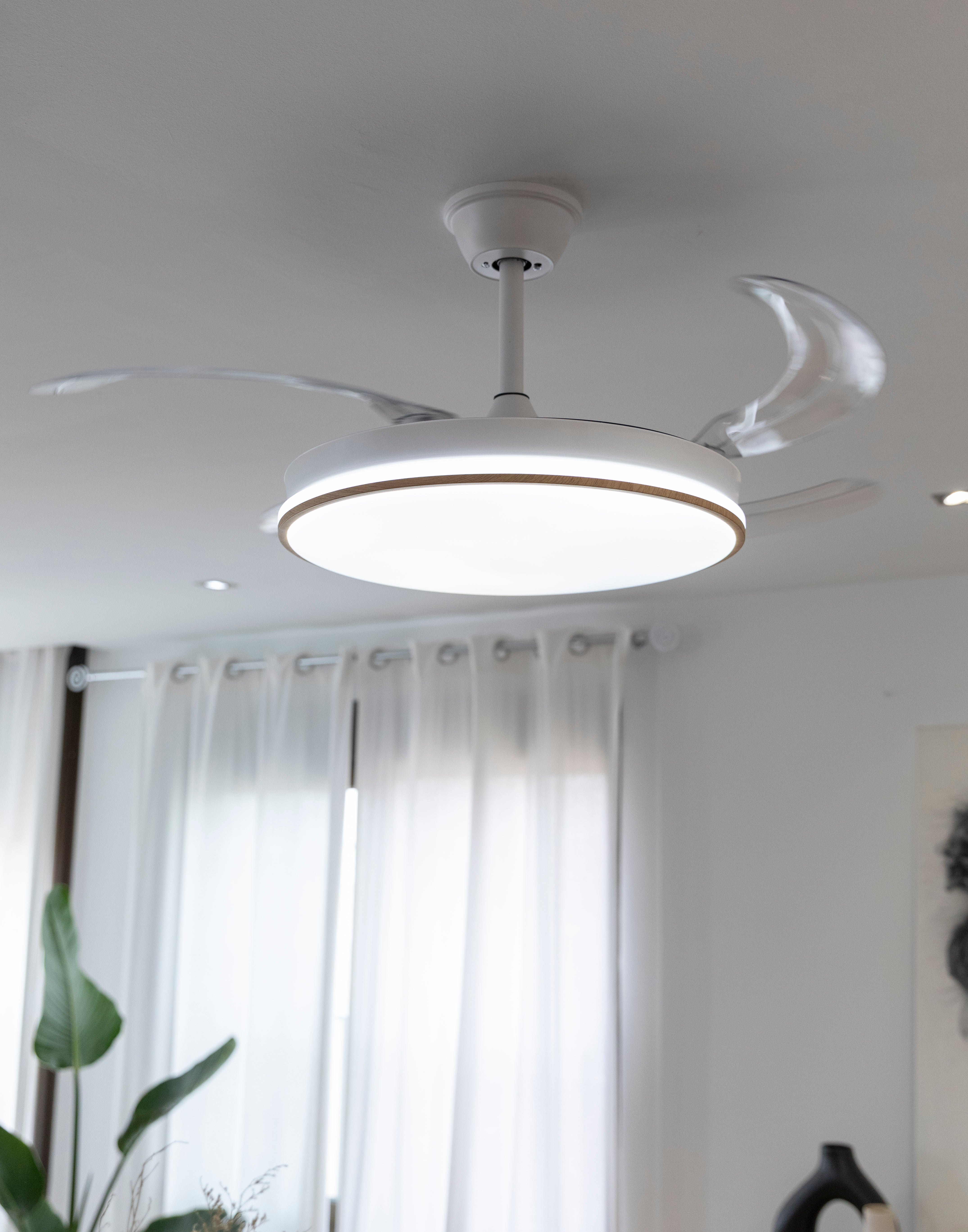 DUPI Ventilador de Techo con Luz LED COSMOS | Motor DC Silencioso | Función Verano e Invierno | 6 Velocidades | Aspas Retráctiles | Blanco-Taupe - 2