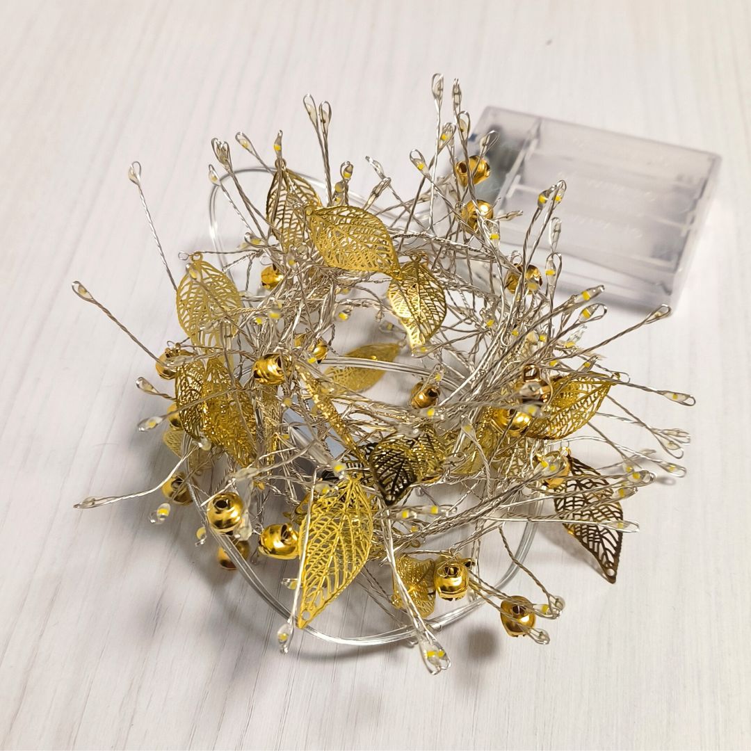 Grinalda LED com Folhas e Sinos Dourados – 200 Luzes Brancas Quentes, 1,5m - 3
