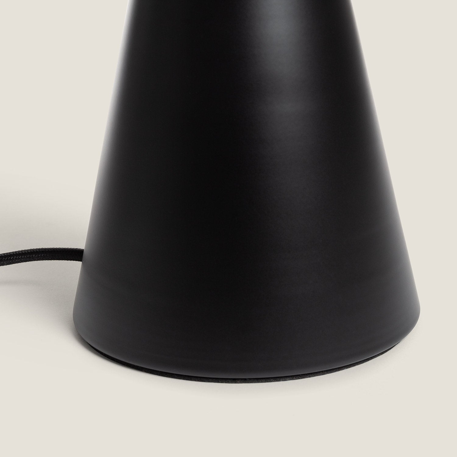 Lampe à poser en métal Shimo Noir - 8