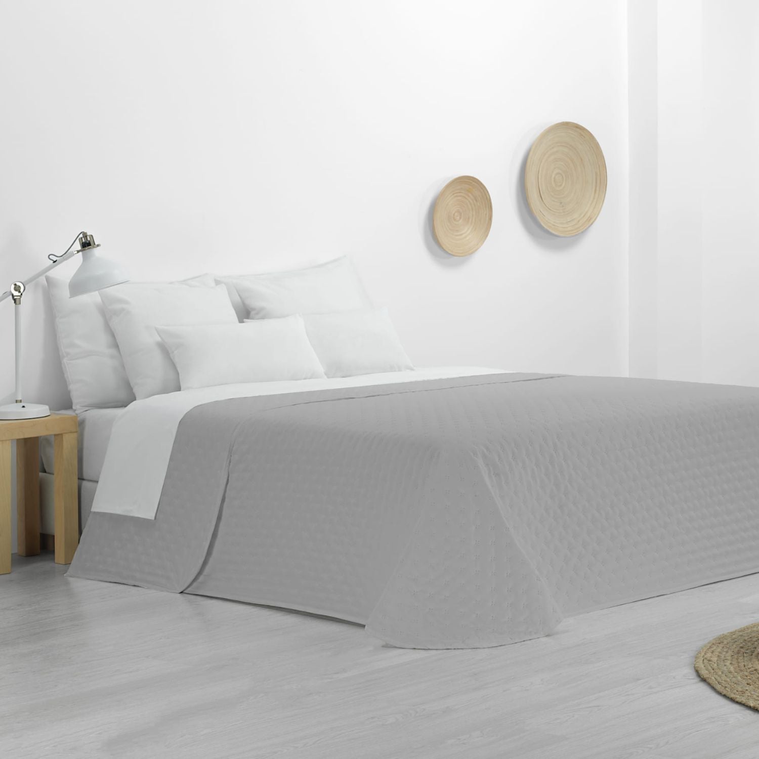 Gris / plata