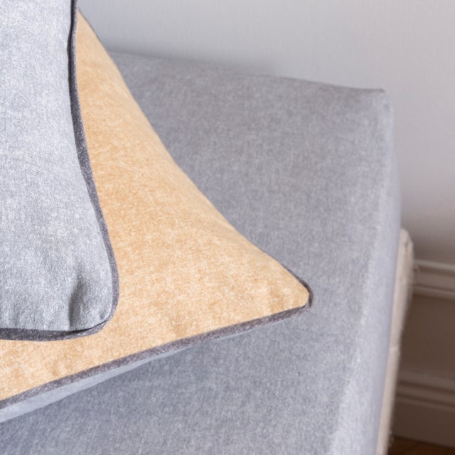 Drap housse en flanelle coton 57 fils uni gris 160x200cm