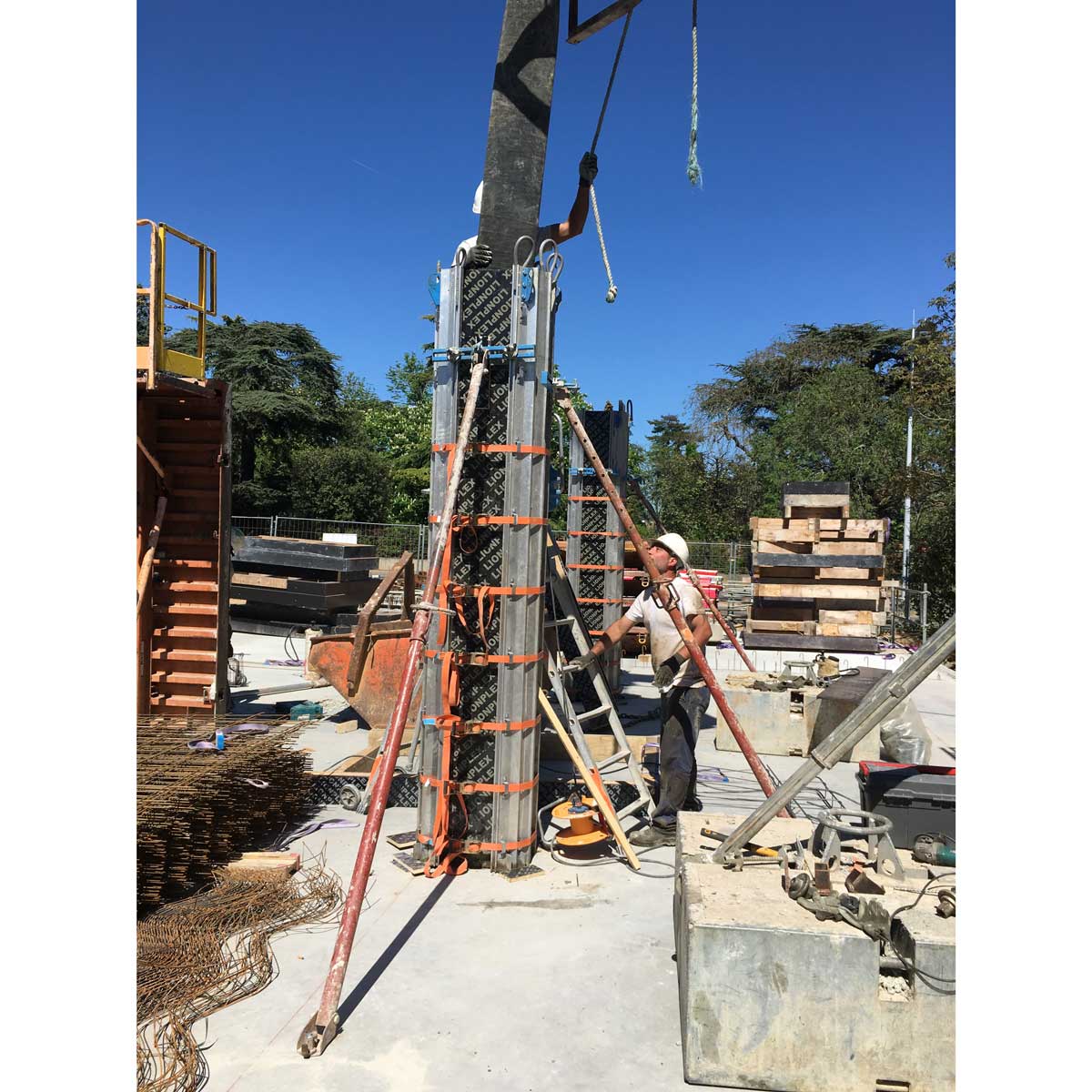 Kit coffrage poteau réutilisable ALU POLYCOFFRA hauteur 3 mètres - 2