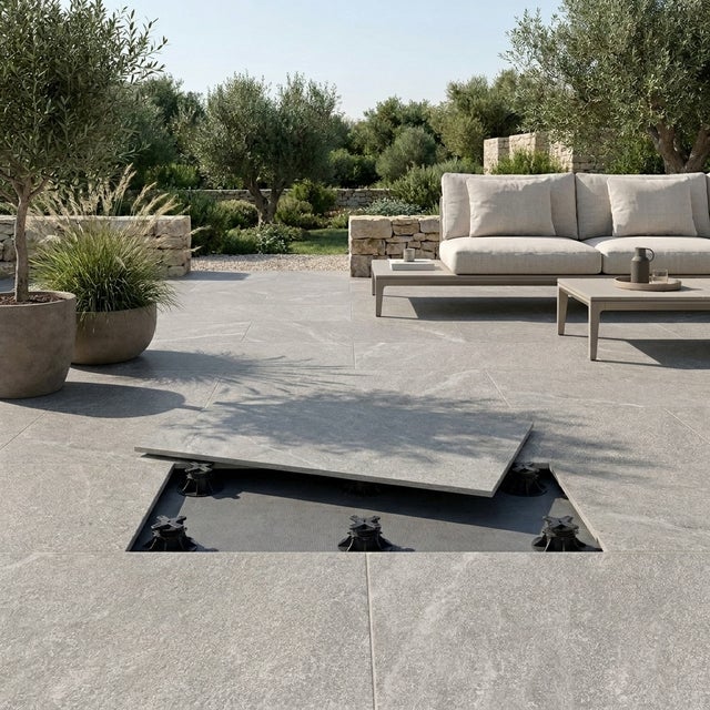 Dalle extérieur sur plots Zagori 2.0 gris foncé R11 60x120 cm - Réflex Boutique