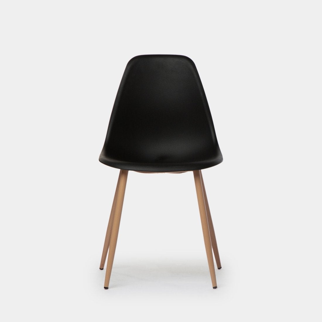 Sedia in polipropilene nera con gambe naturali Nina - 7