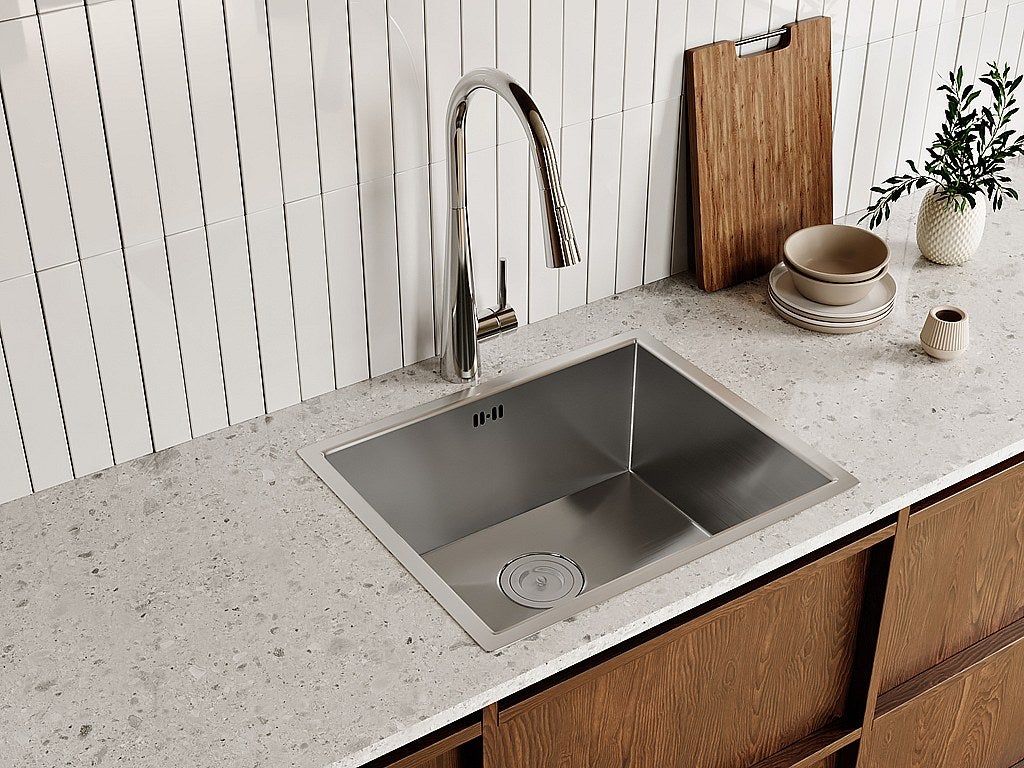 Bateria kuchenna z wyciąganą wylewką ze stali nierdzewnej - Chrom - RONA