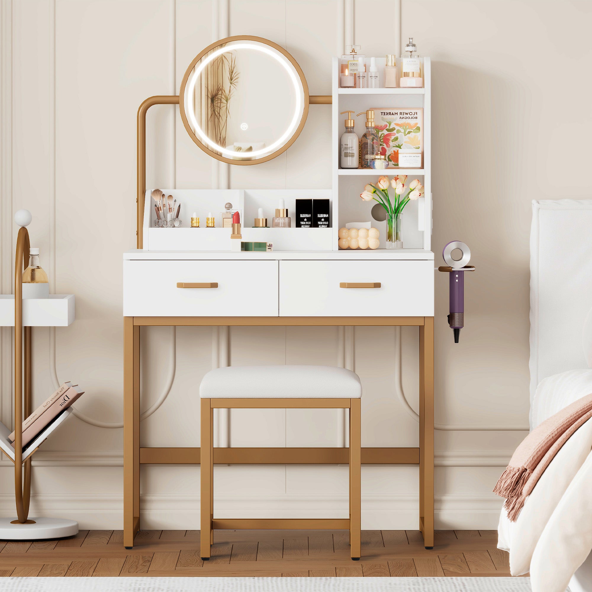 Coiffeuse moderne avec miroir pivotant, 2 tiroirs et tabouret - 80 x 40 x 138.5 cm - Panneaux de particules - Prises électriques - Blanc - 3