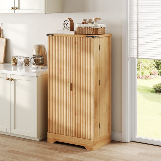 Muebles de cocina con luces LED con sensor y especiero; amplias puertas ...
